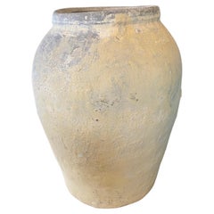 Retro clay pots 