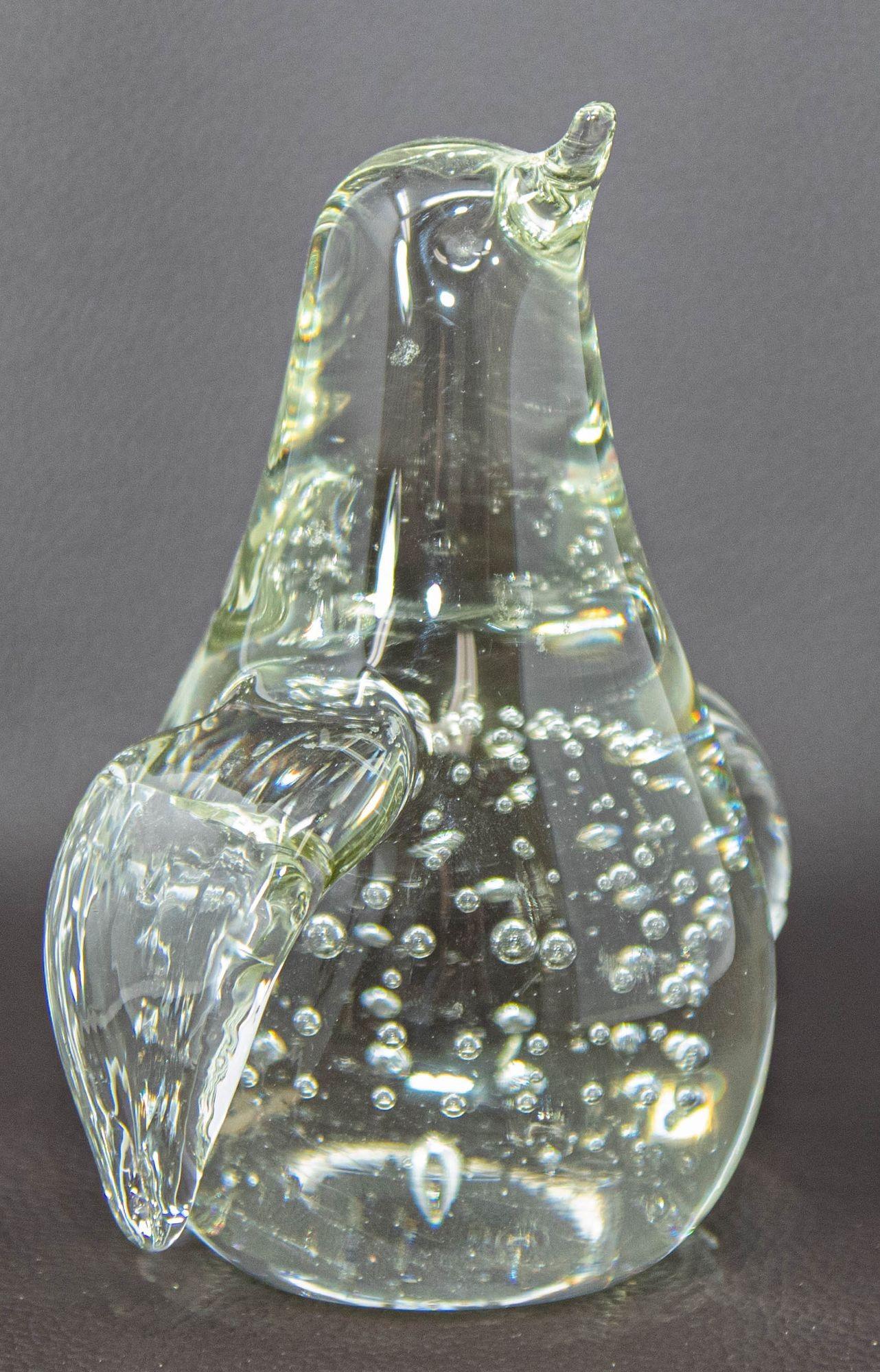 Vintage Clear Art Glass Bird Penguin Paperweight Figurine With Bubbles.
Clear Controlled Bubble Standing Penguin Bird Animal Art Glass Figurine Paperweight.
Collectional verre soufflé Figurine pingouin oiseau presse-papier bulles