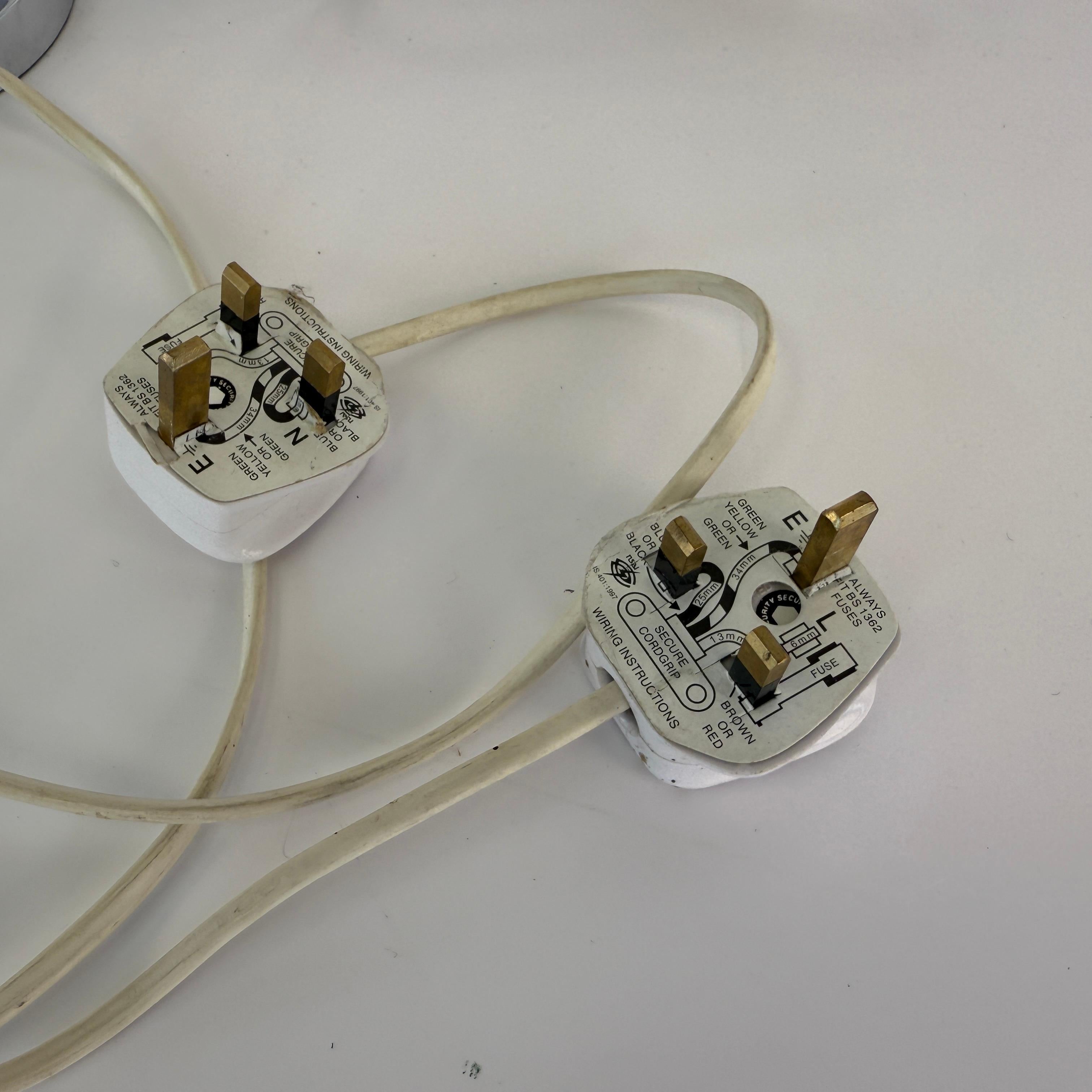 Vintage Clear Glass Column Table Lamps – A Pair For Sale 1