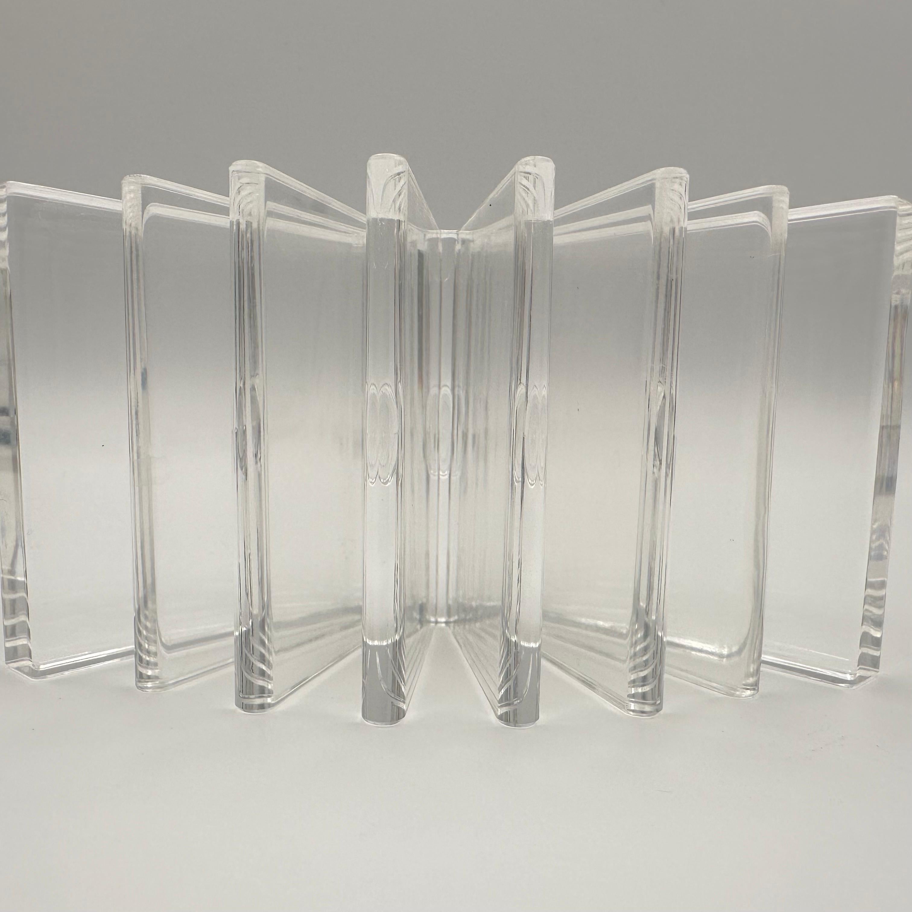 Vintage Clear Lucite Fan Shaped Card Holder by Guzzini 1980s Made in Italy For Sale 1