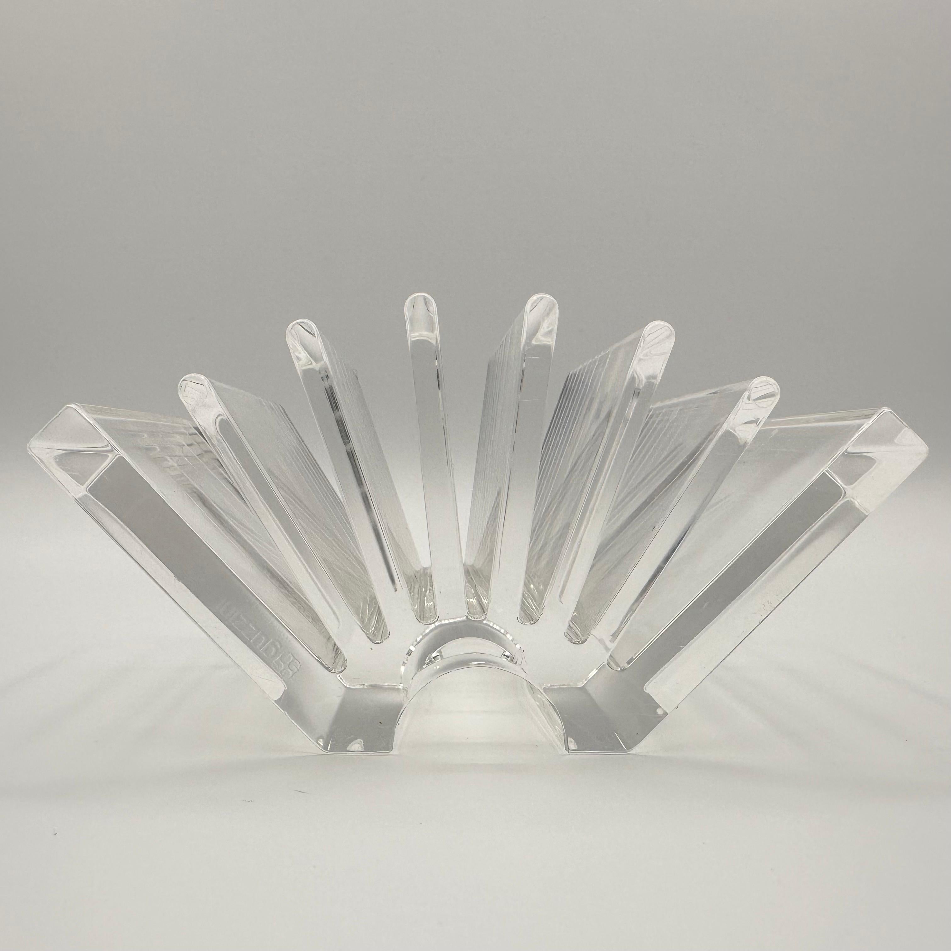 Vintage Clear Lucite Fan Shaped Card Holder by Guzzini 1980s Made in Italy For Sale 3