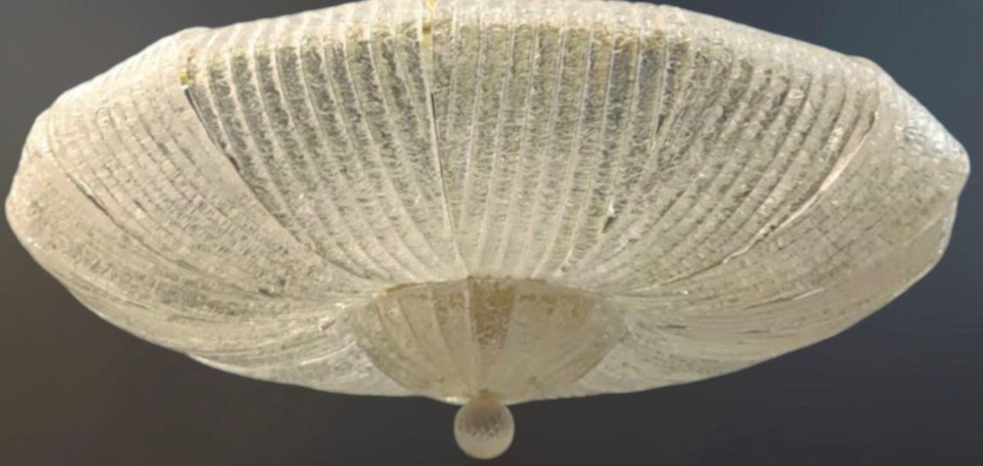 Vintage Flush Mount aus klarem Murano-Glas im Stil Barovier e Toso. Italien, 1960er Jahre. (Italienisch) im Angebot