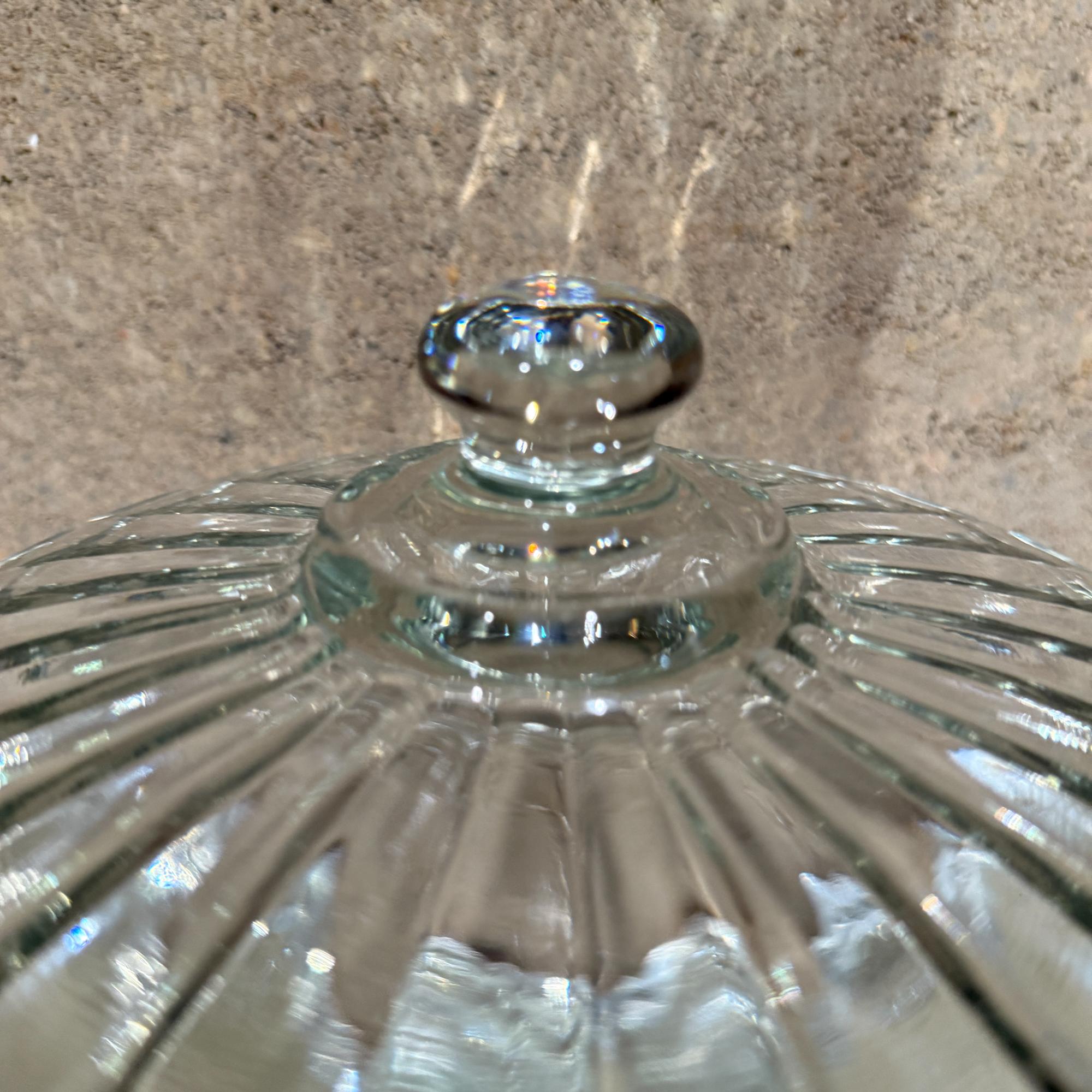 American Vintage Clear Ribbed Glass Pedestal Footed Cake Plate Stand & Dome Lid Cover For Sale