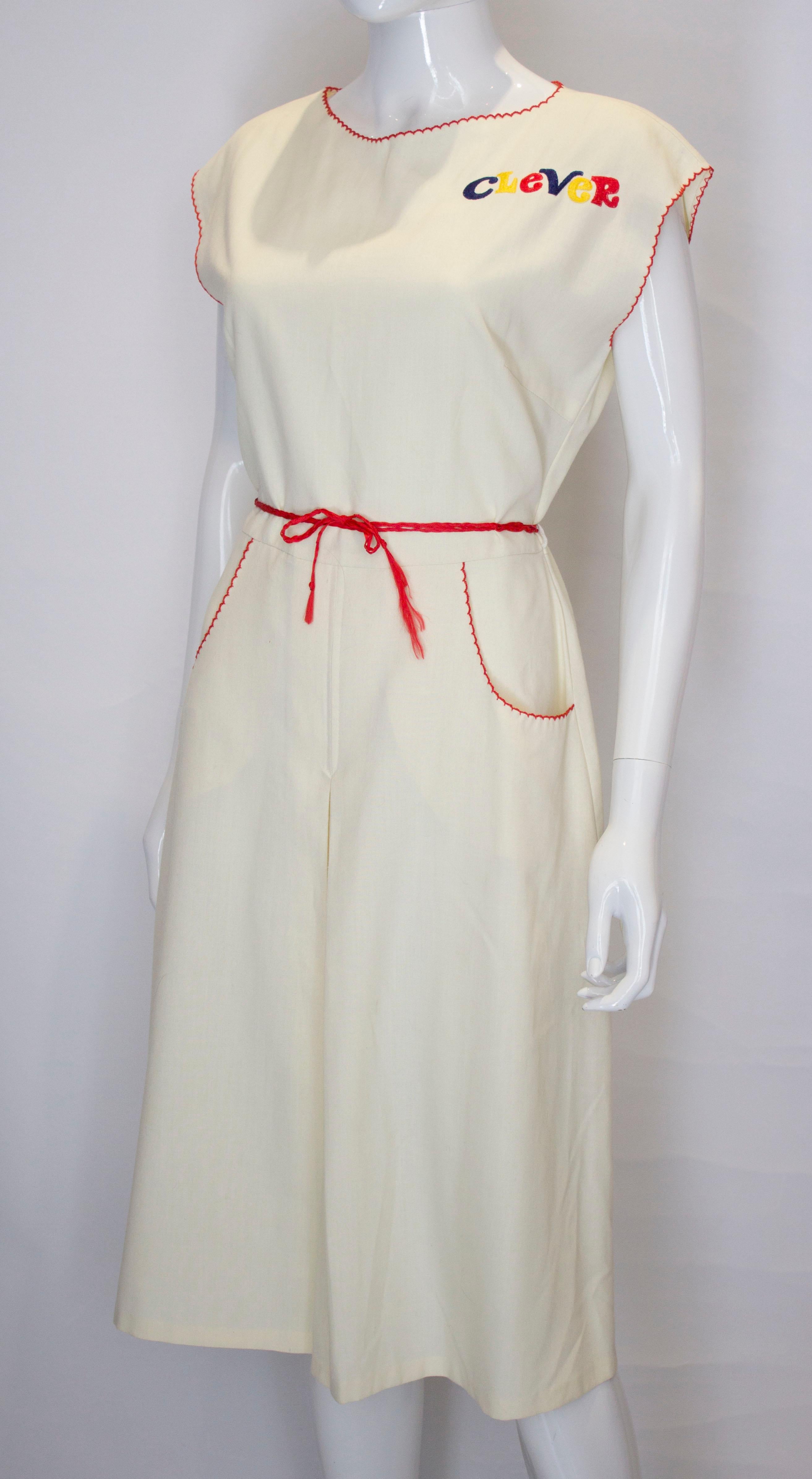 Vintage 'Clever' Novelty Dress In Good Condition For Sale In London, GB