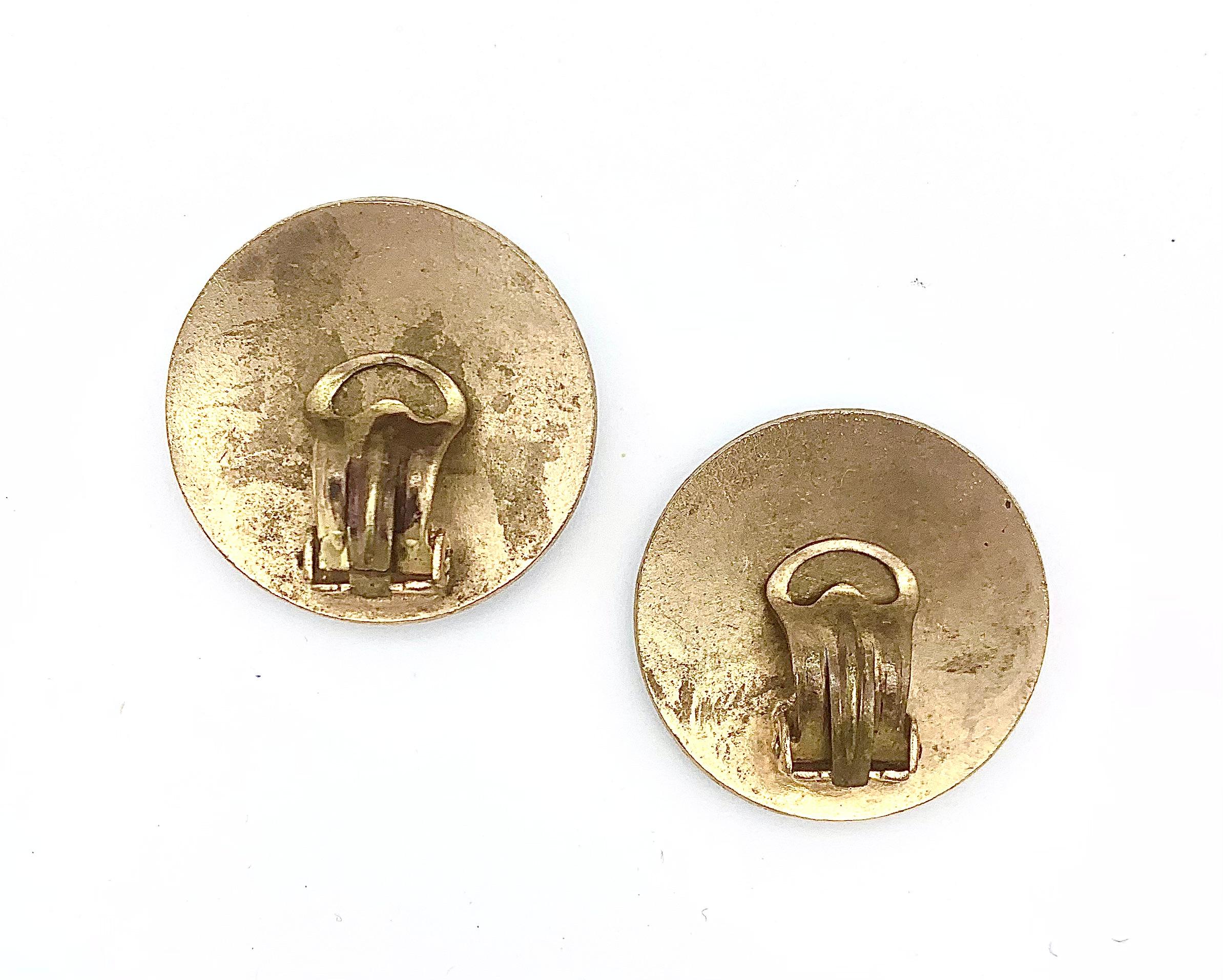 Women's Vintage Clip - On Earrings Bouquet of Flowers and Oars Polychrome Enamel Brass For Sale