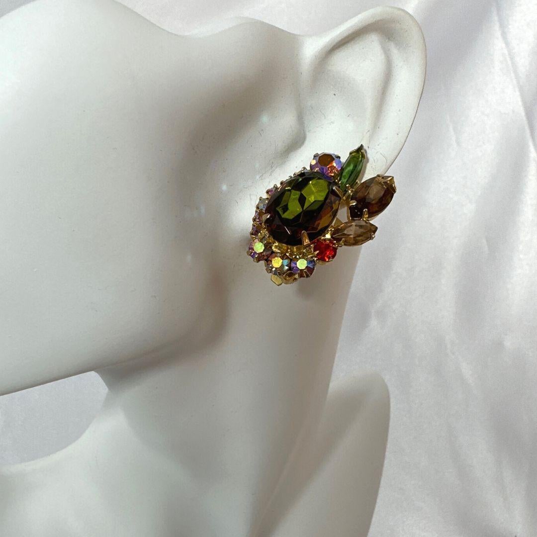 Vintage Clip-On Earrings with Beautiful Multi-Color Red, Brown & Green Rhineston In Excellent Condition For Sale In Jacksonville, FL