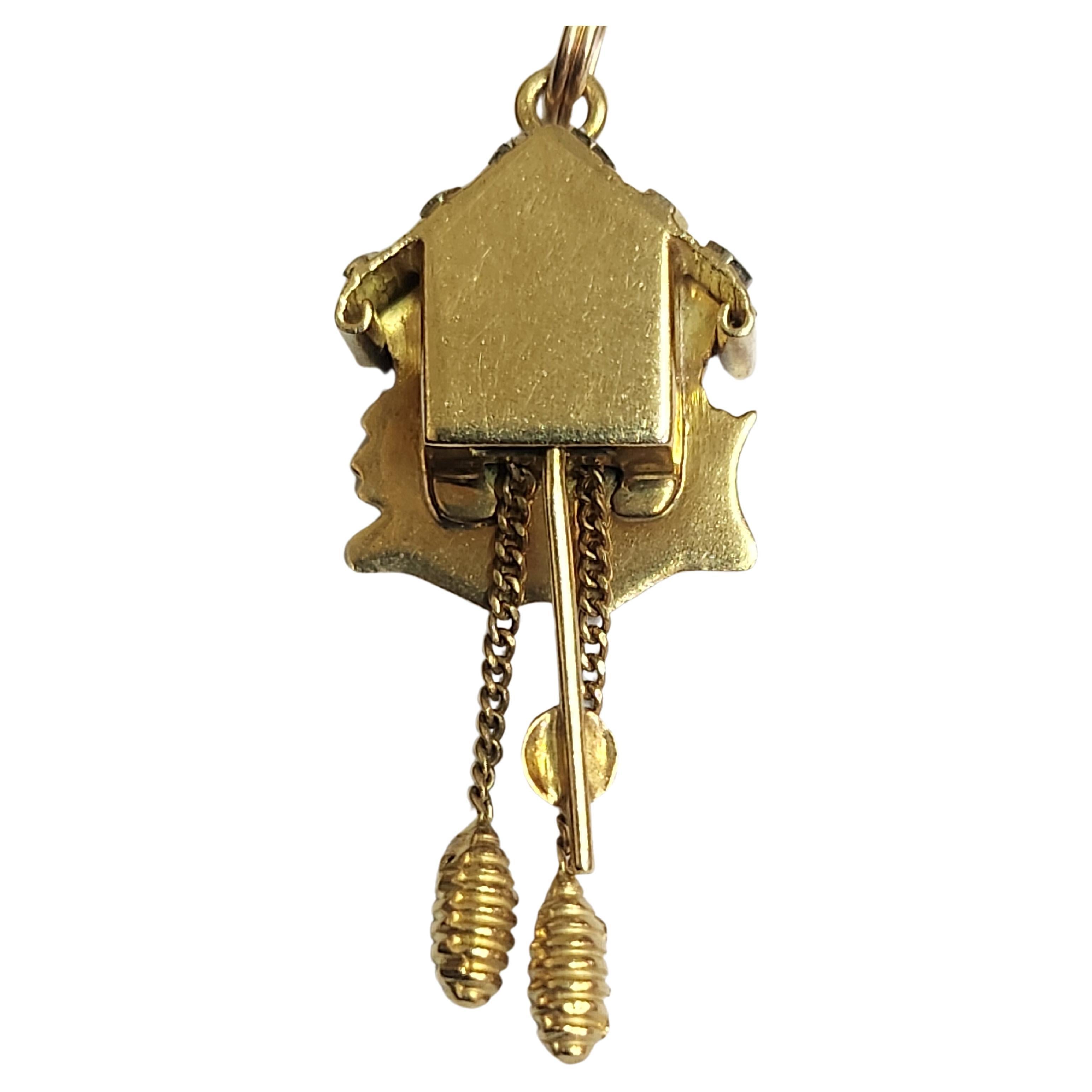Horloge Vintage Pendentif Or Bon état - En vente à Cairo, EG