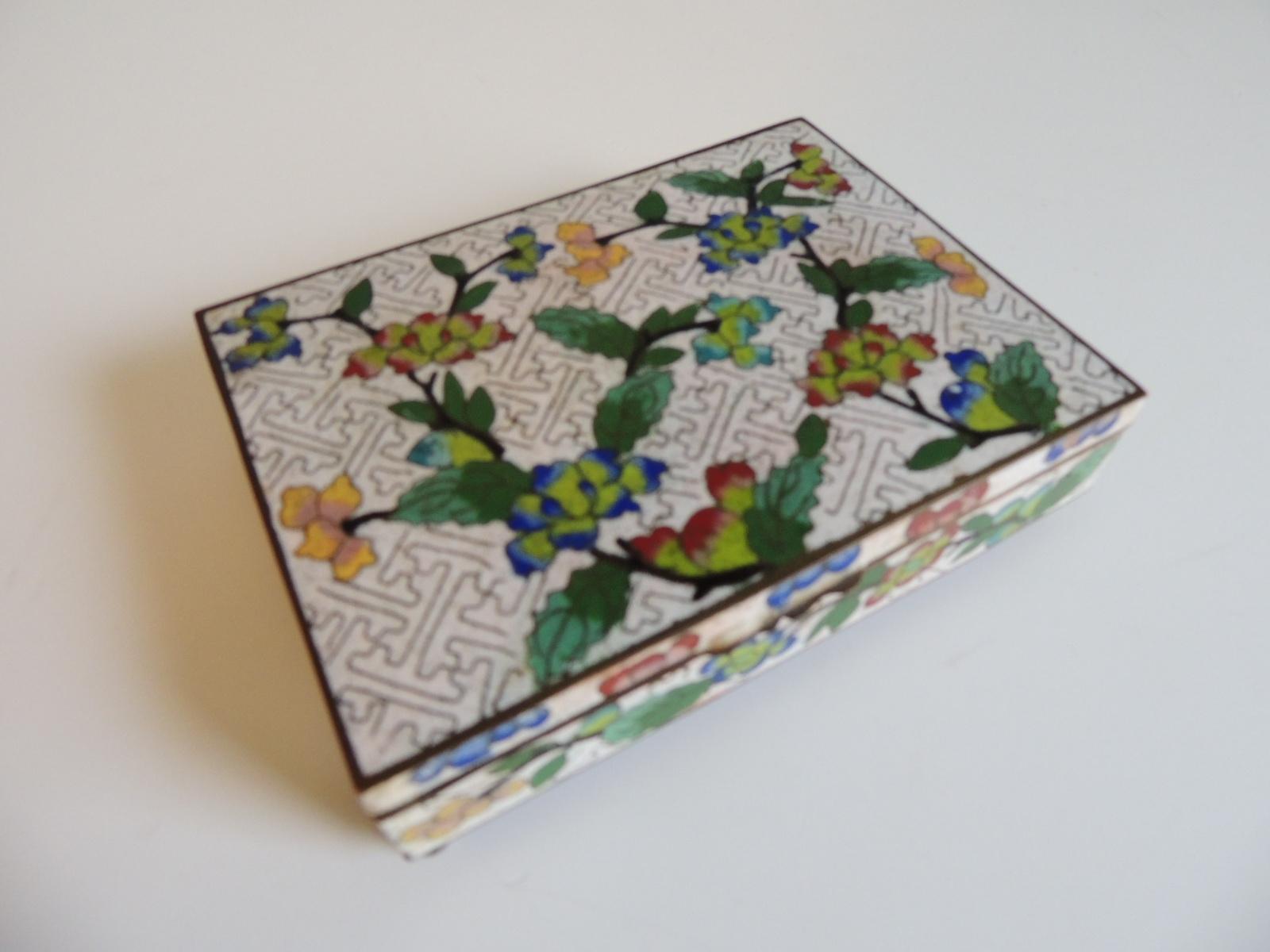 Japonisme Vintage Cloisonné Brass and Enamel Decorative Footed Box Depicting Flowers
