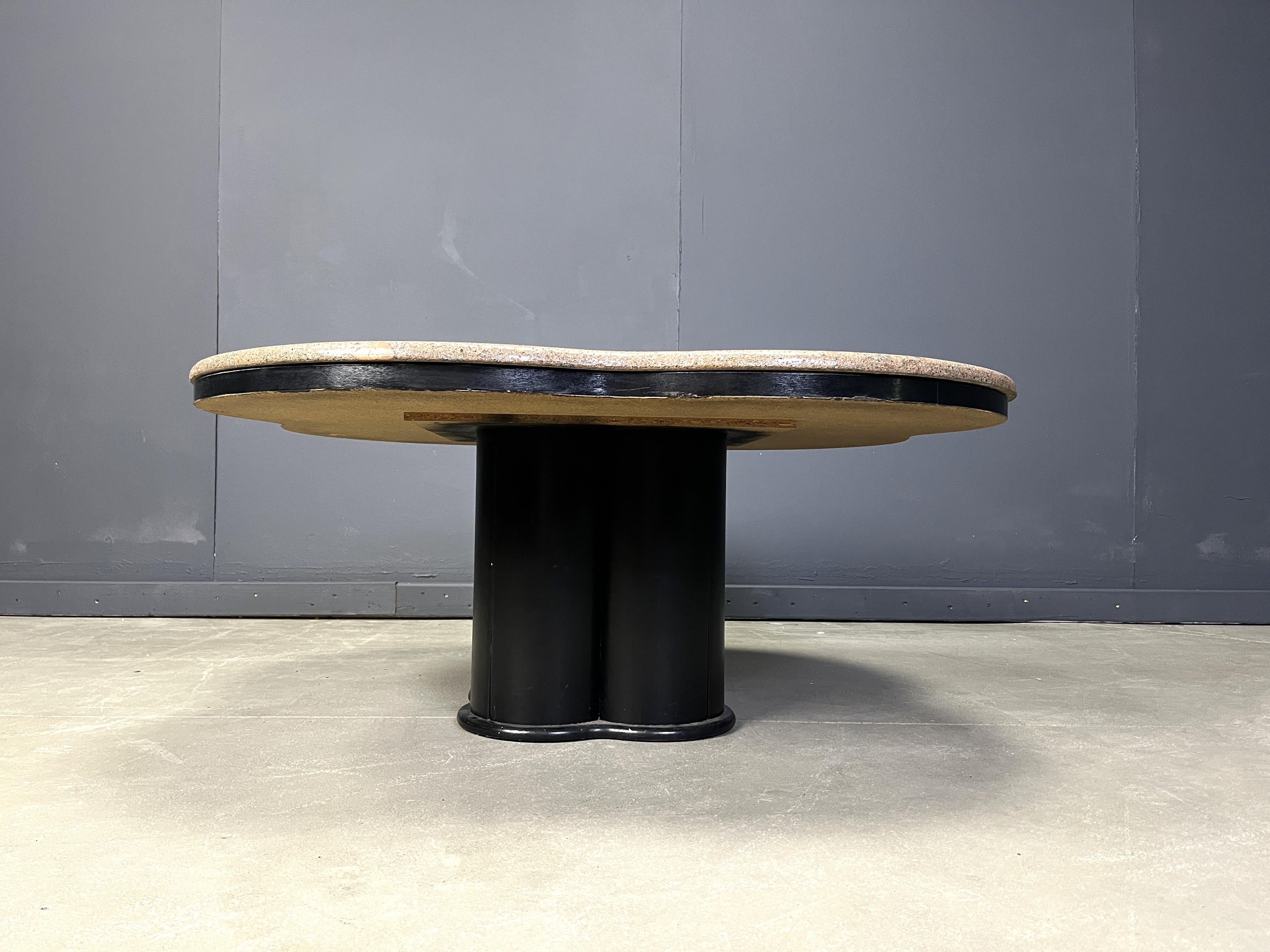 Table basse vintage en granit en forme de trèfle, années 1970 en vente 5