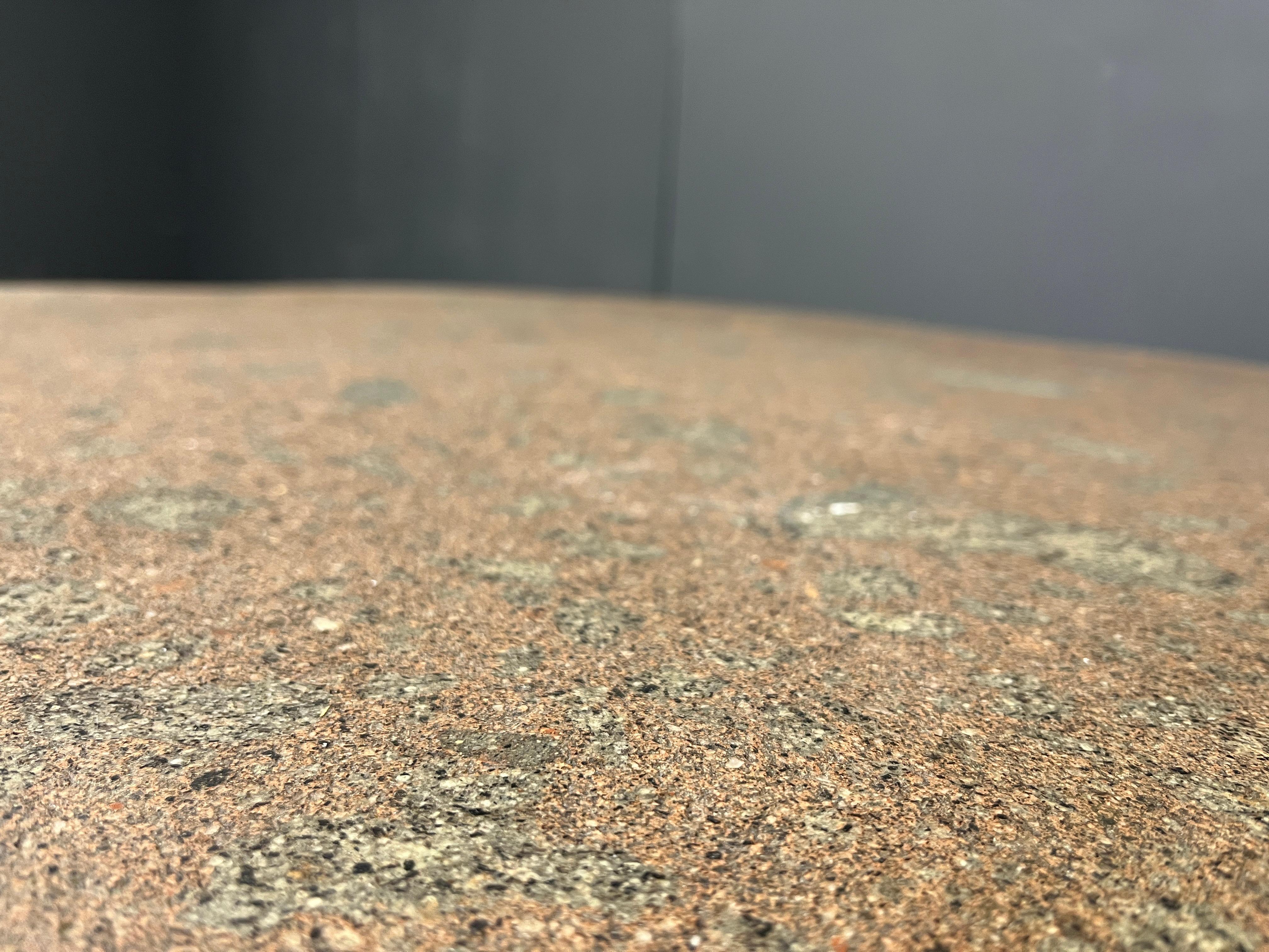 italien Table basse vintage en granit en forme de trèfle, années 1970 en vente