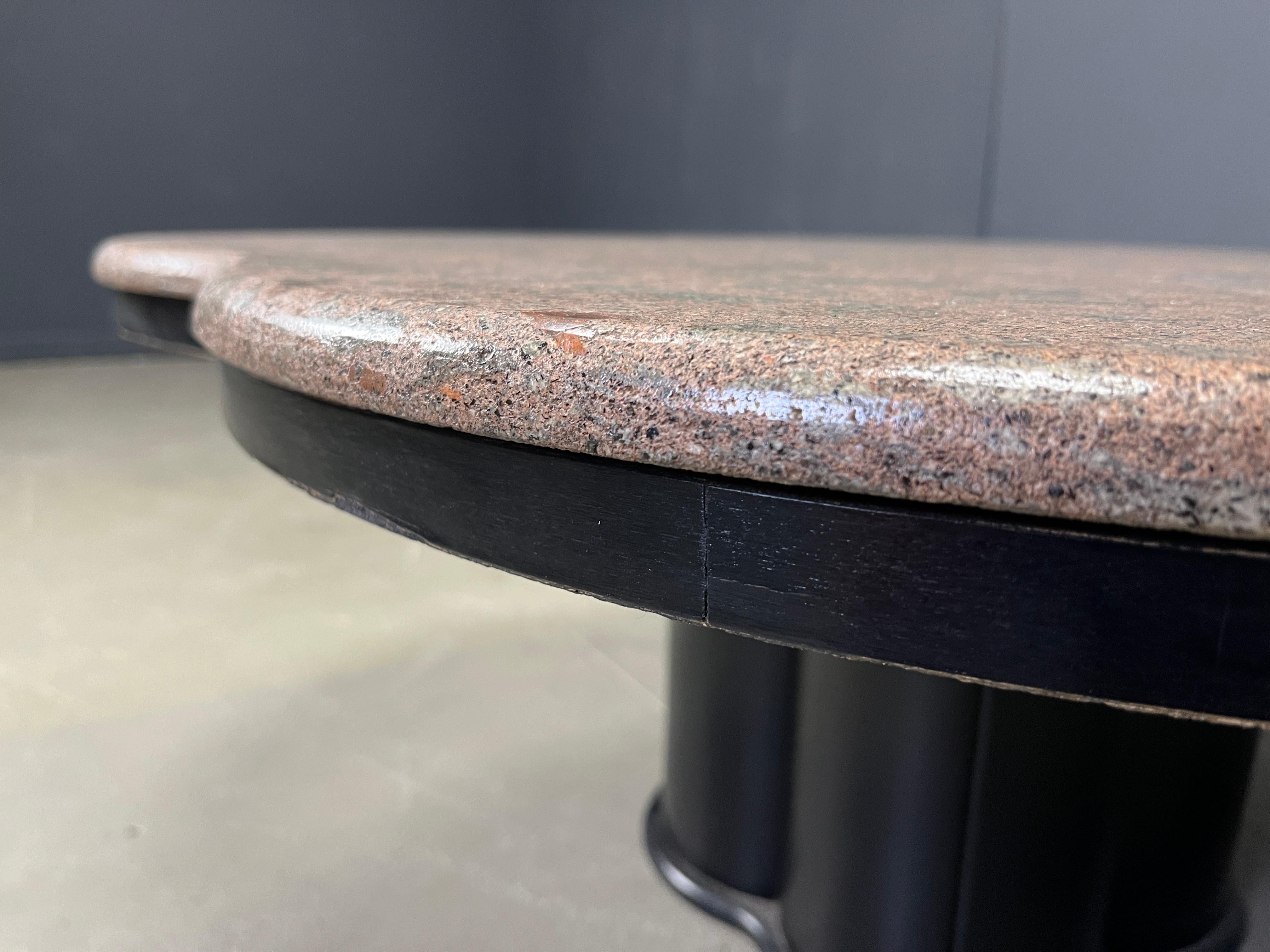 Table basse vintage en granit en forme de trèfle, années 1970 Bon état - En vente à Leuven, Vlaams Gewest