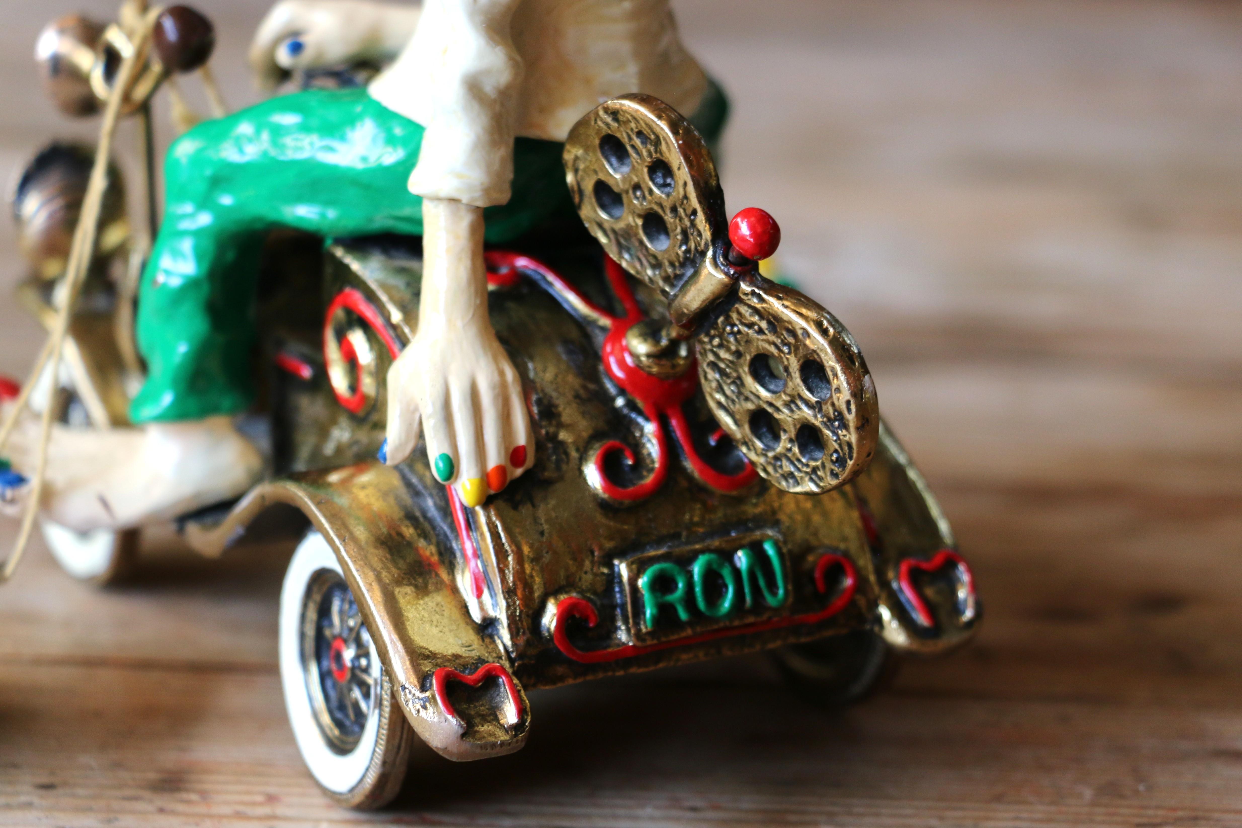 Clown d'epoca con auto a vento, scultura di Ron Lee, anni '80 in vendita 7