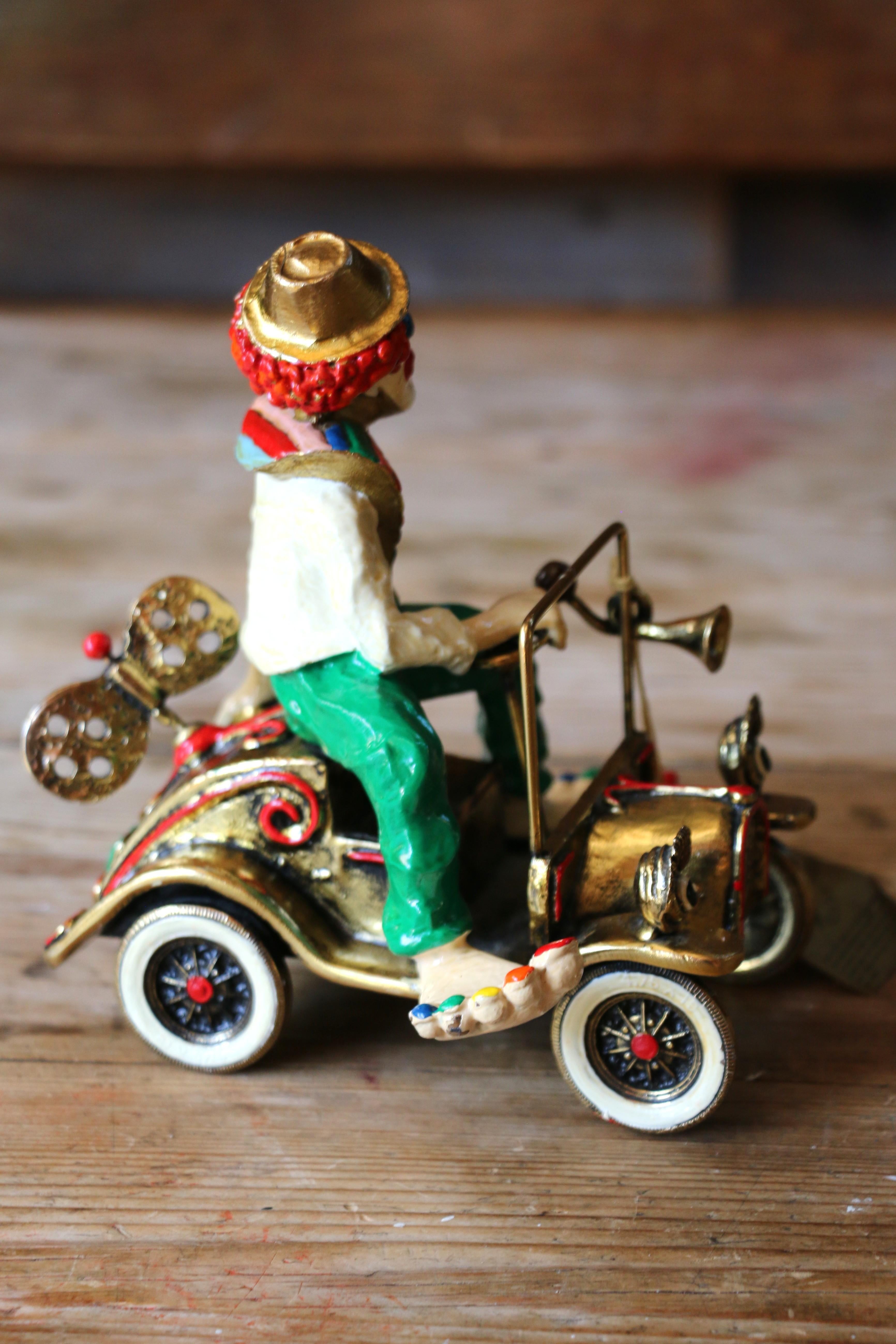 Clown d'epoca con auto a vento, scultura di Ron Lee, anni '80 In condizioni buone in vendita a North Hollywood, CA