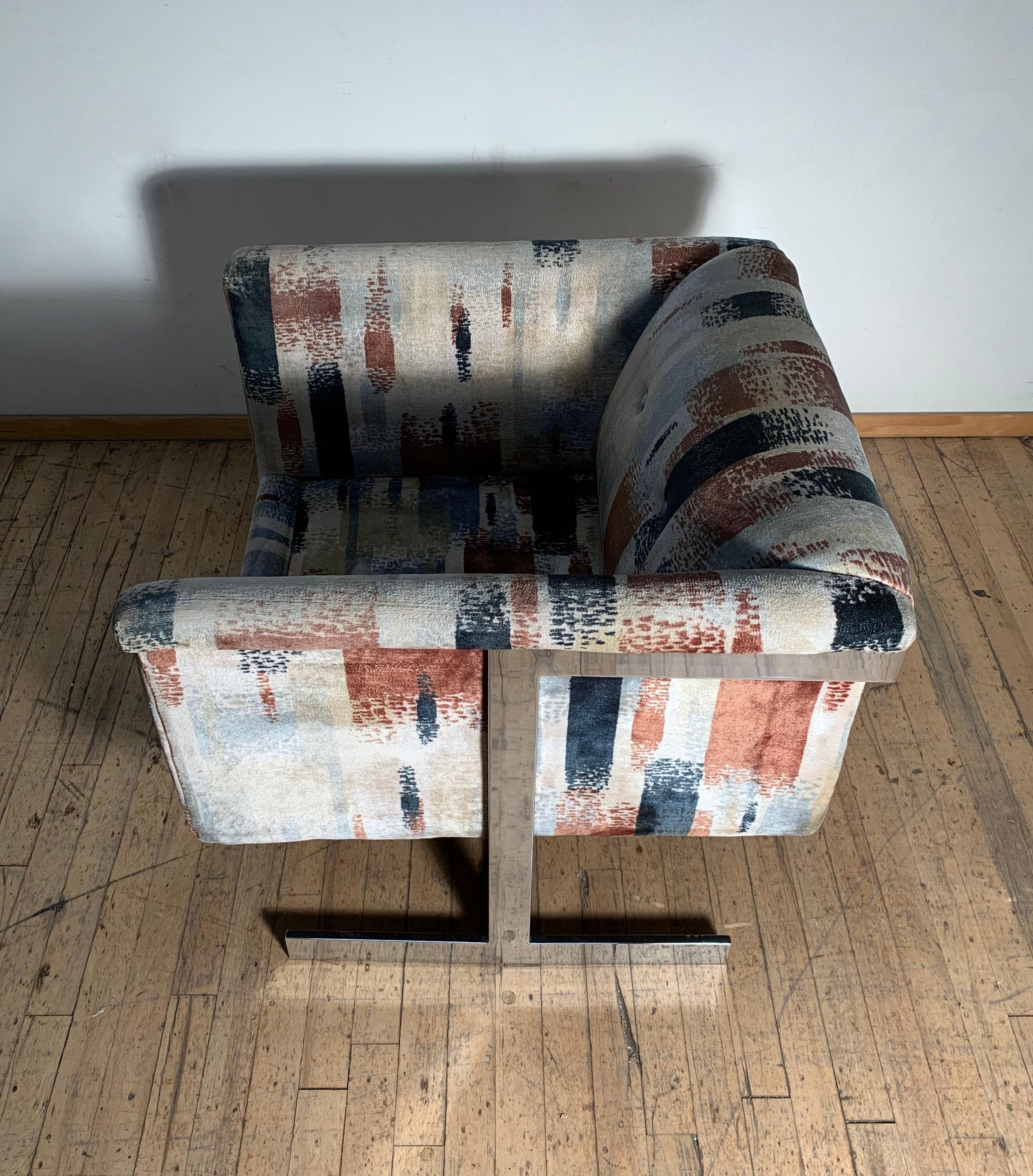 Américain Fauteuil club vintage en porte-à-faux attribué à Milo Baughman en vente