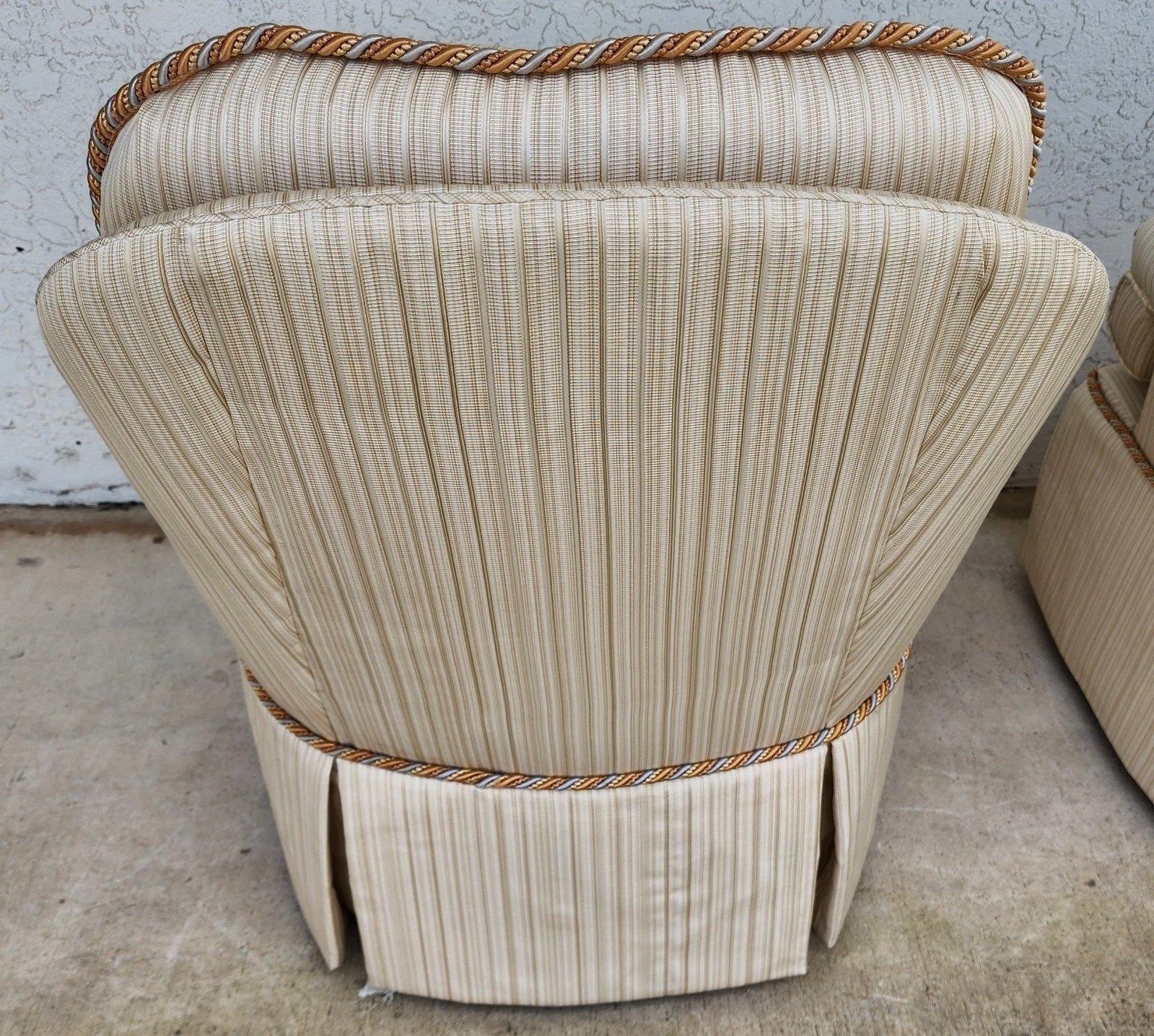 Vintage Club Chairs Swivel Rockers Set of 2 en vente 4