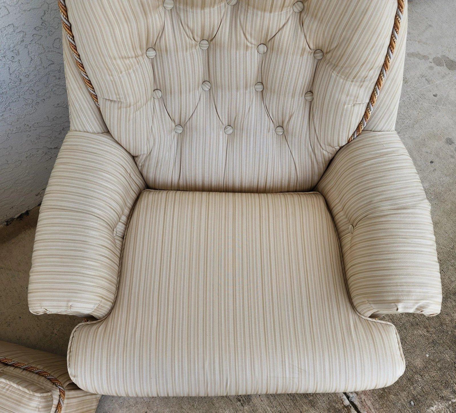 Vintage Club Chairs Swivel Rockers Set of 2 en vente 9