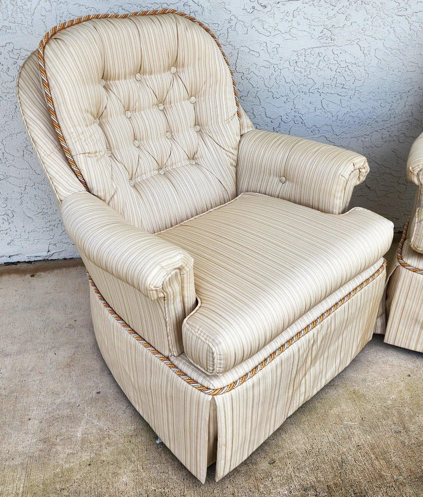 Tissu Vintage Club Chairs Swivel Rockers Set of 2 en vente