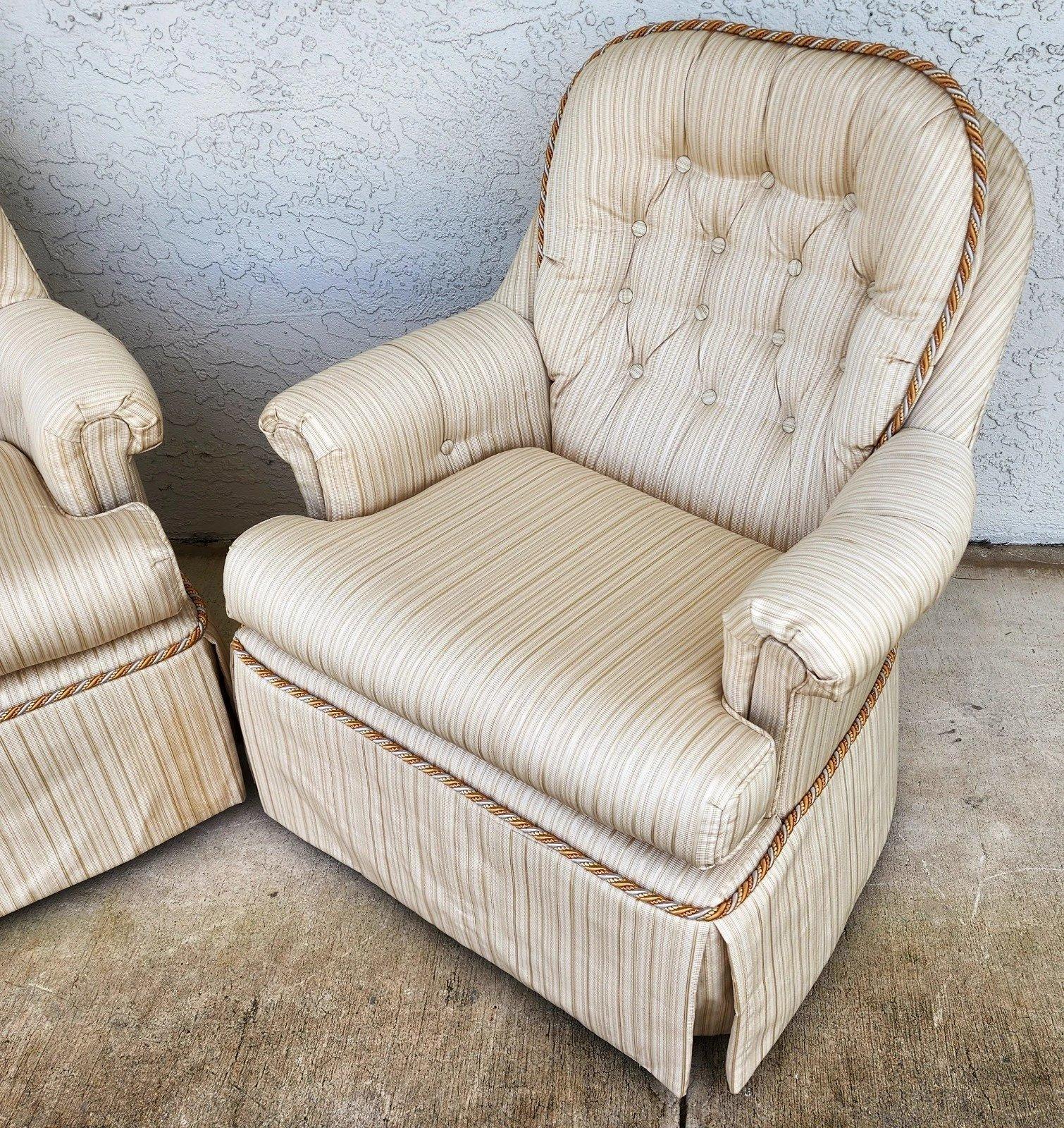 Vintage Club Chairs Swivel Rockers Set of 2 en vente 3