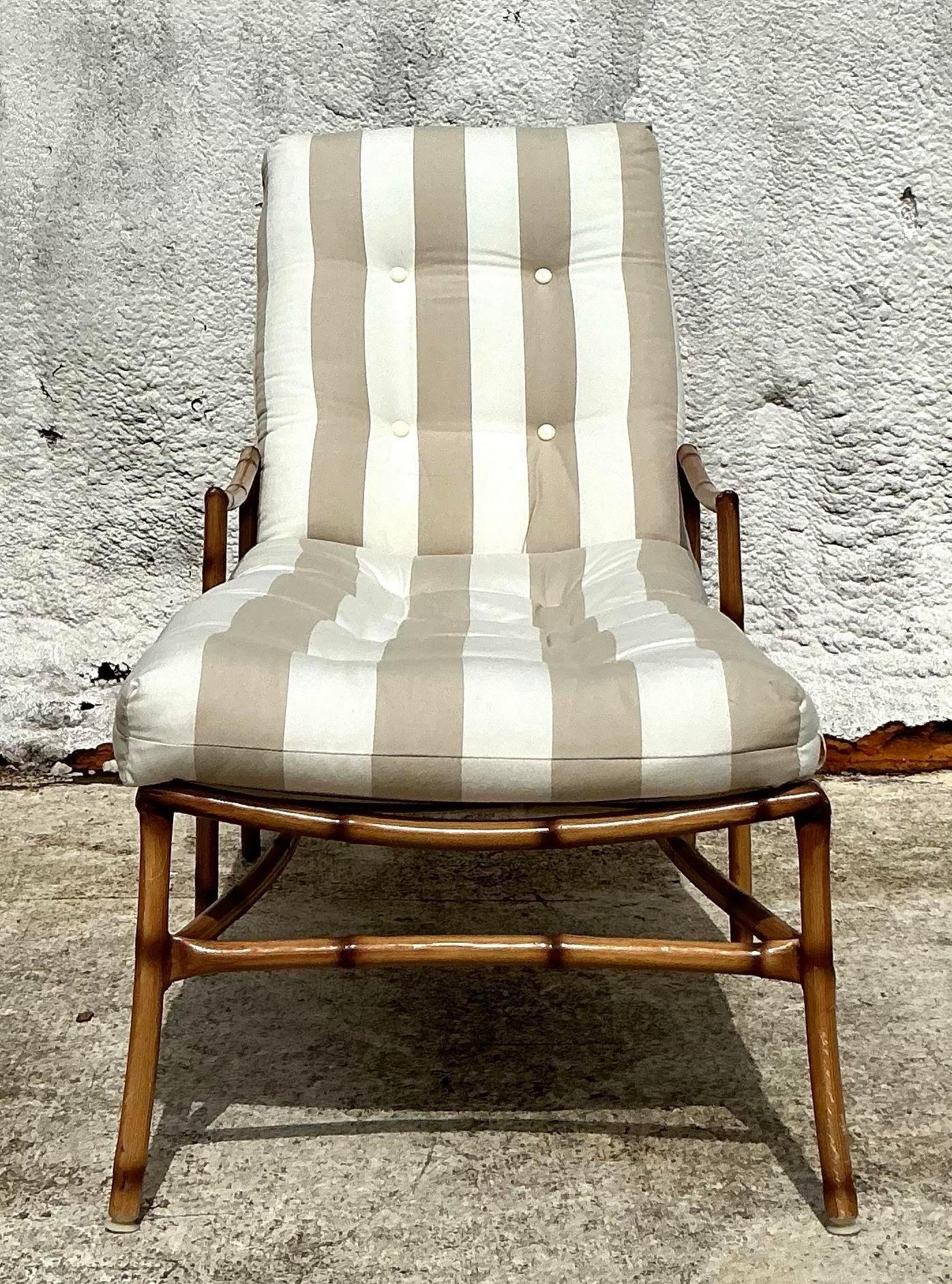 Vintage Coastal Aluminum Faux Bamboo Chaise Lounge For Sale 1
