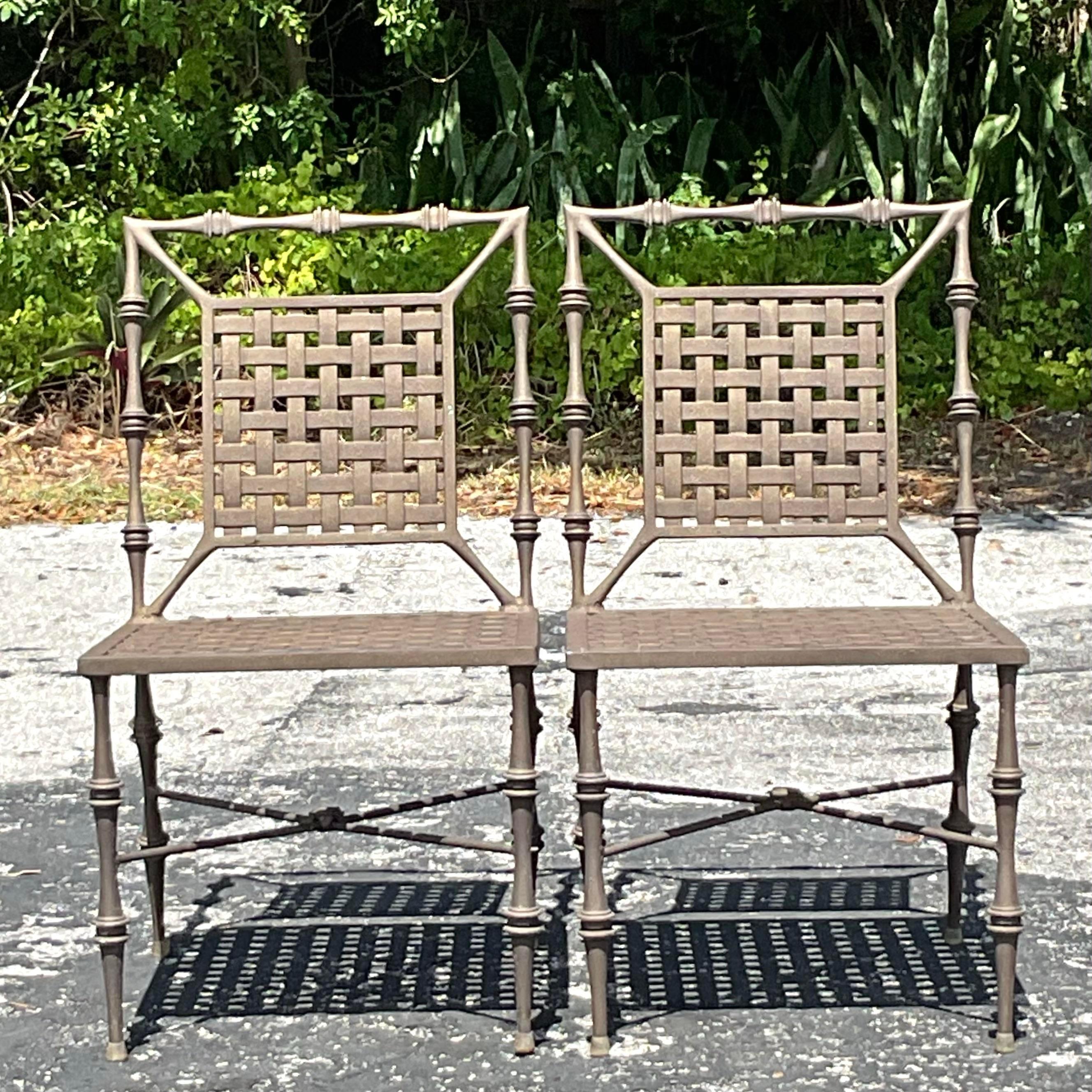 Set da pranzo per esterni in alluminio finto bambù vintage di Phyllis Morris in vendita 5