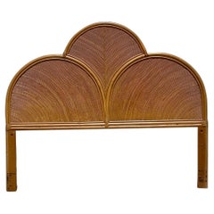 Cabecero Vintage Coastal Arched Pencil Reed Queen