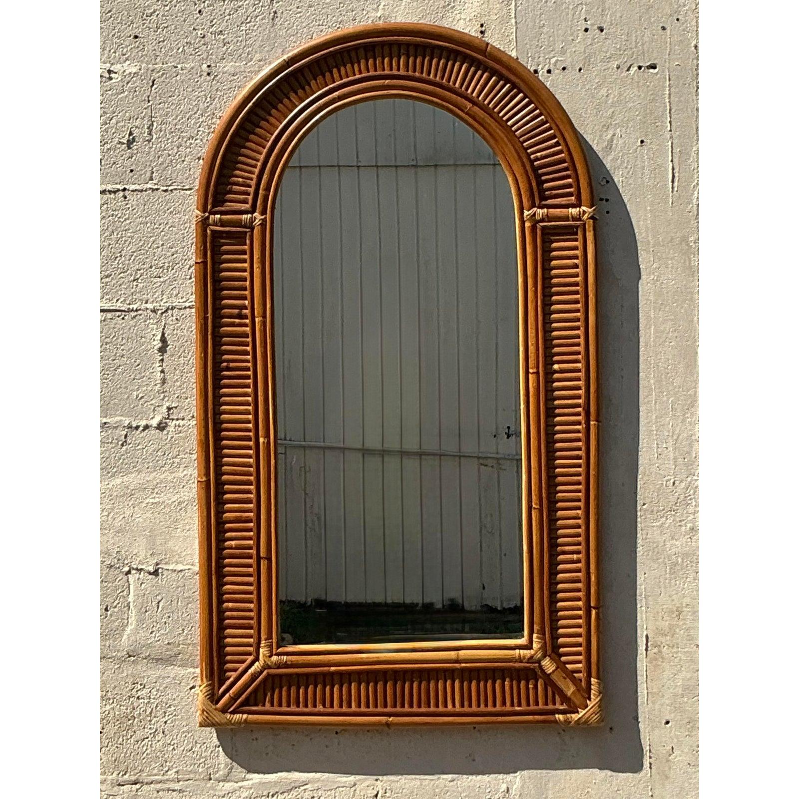 XX secolo Specchio costiero ad arco in rattan vintage in vendita