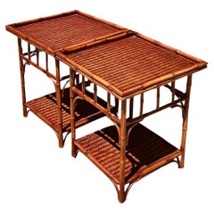 Tables d'appoint vintage en bambou et rotin tressé - une paire