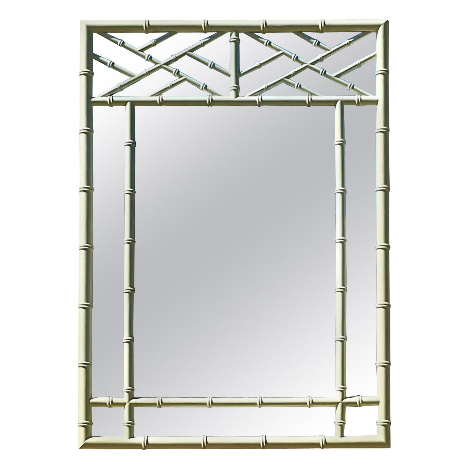 Vieux miroir côtier chantourné en bambou