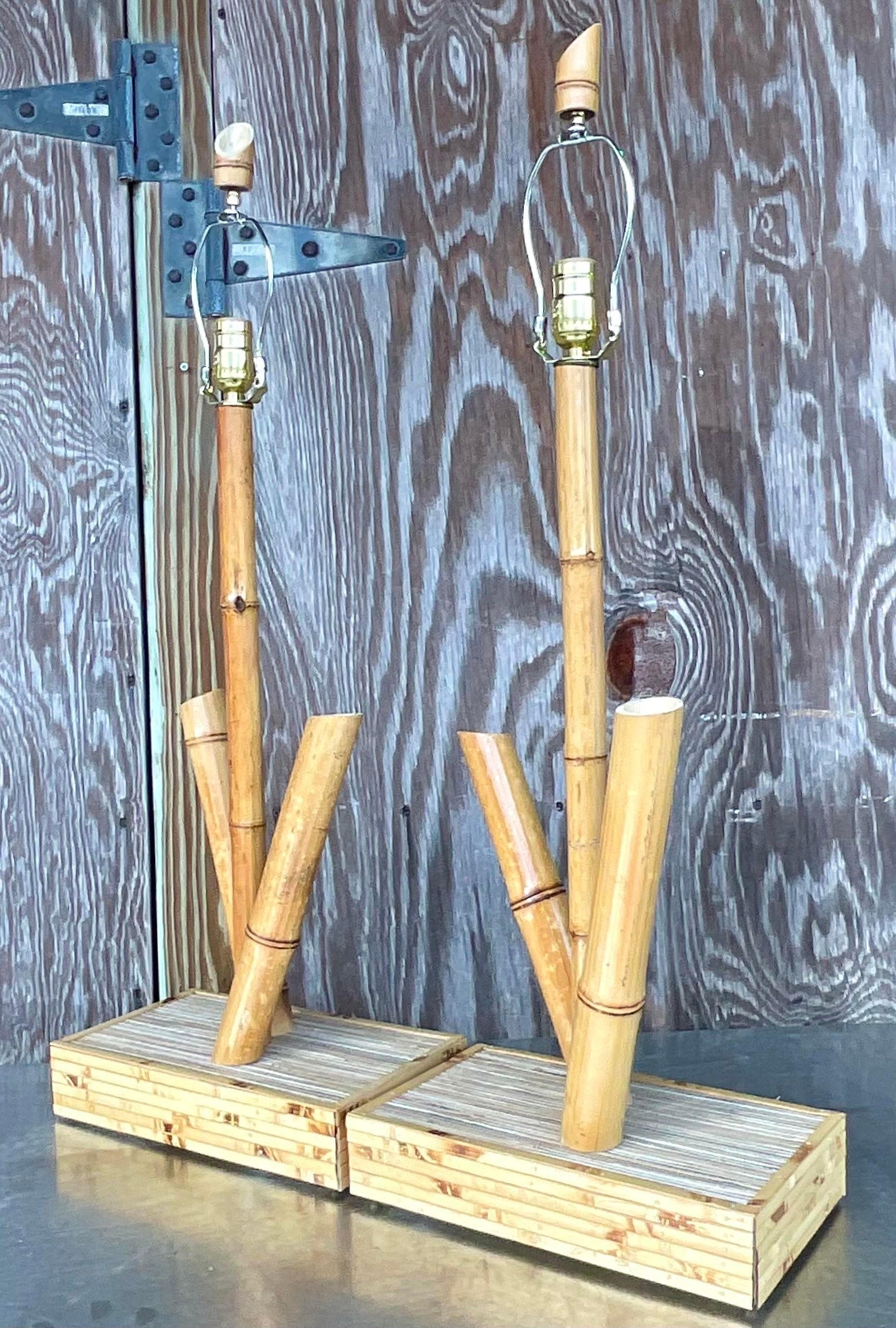 Paire de lampes de table vintage en bambou côtier Bon état - En vente à west palm beach, FL