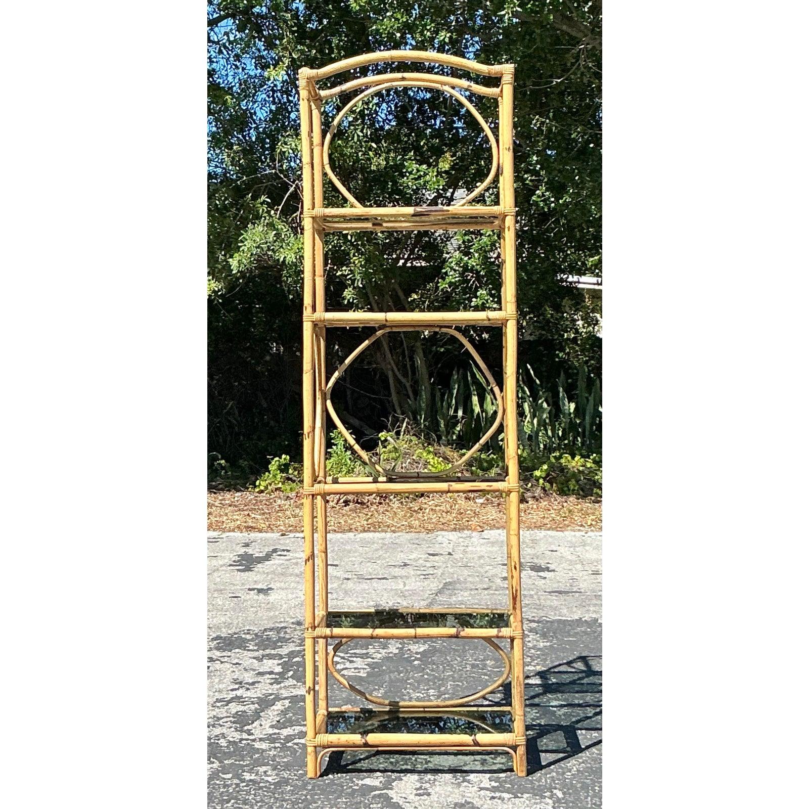 Vintage Coastal Bambus hohe Etagere, Vintage im Angebot 6