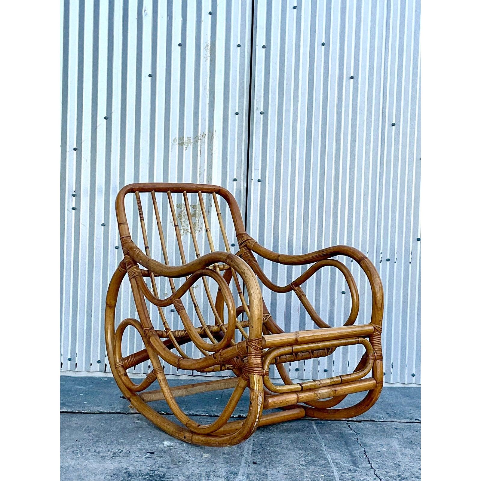 Rocking Chair aus gebogenem Bambus mit Coastal-Muster (20. Jahrhundert) im Angebot