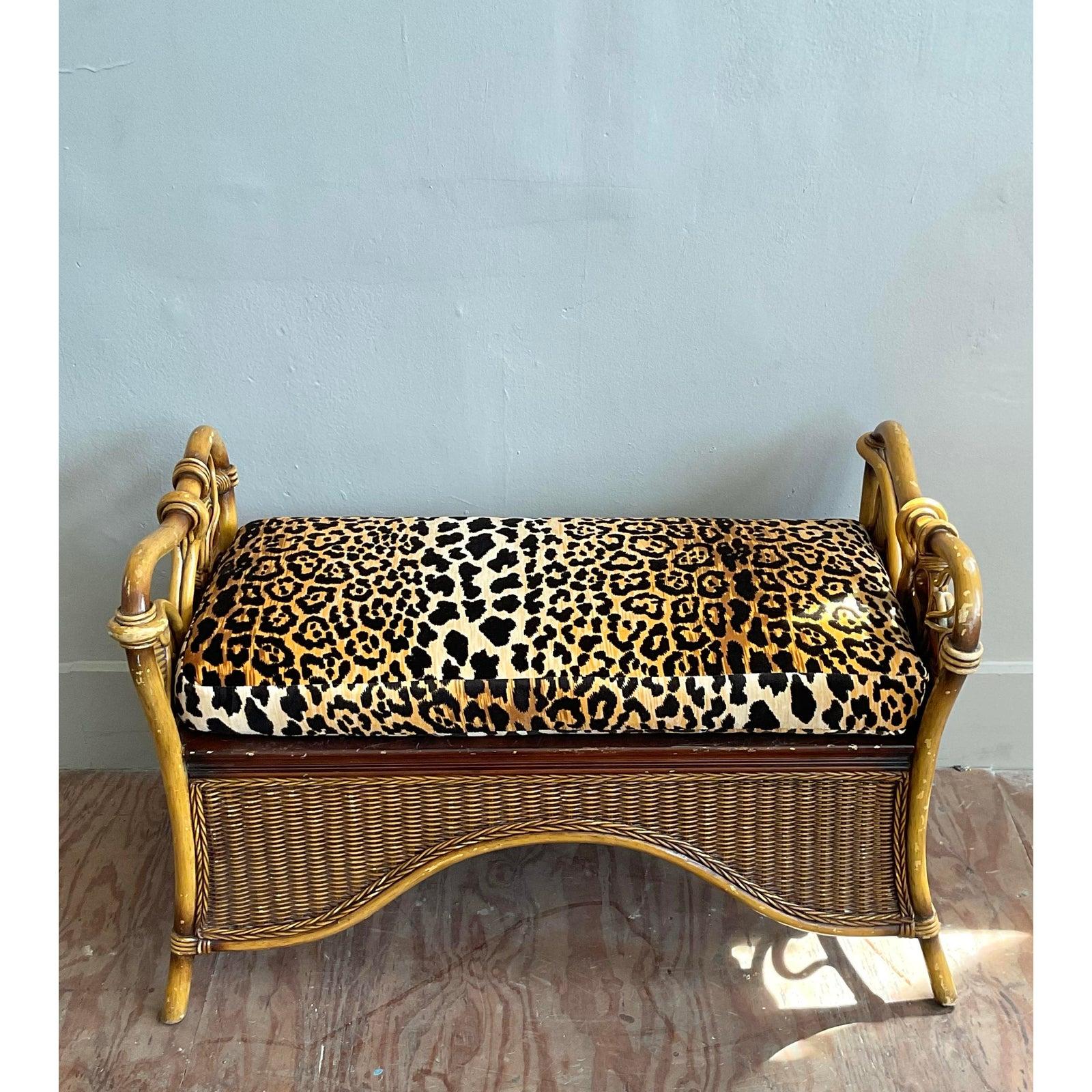 Vintage Coastal Bent Rattan Leopard Bench In Good Condition For Sale In West Palm Beach, FL