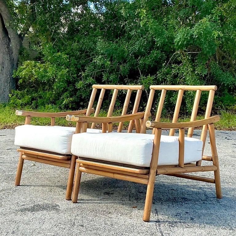 Vintage Coastal Bent Rattan Pagoda Lounge Chairs - a Pair (Polster) im Angebot
