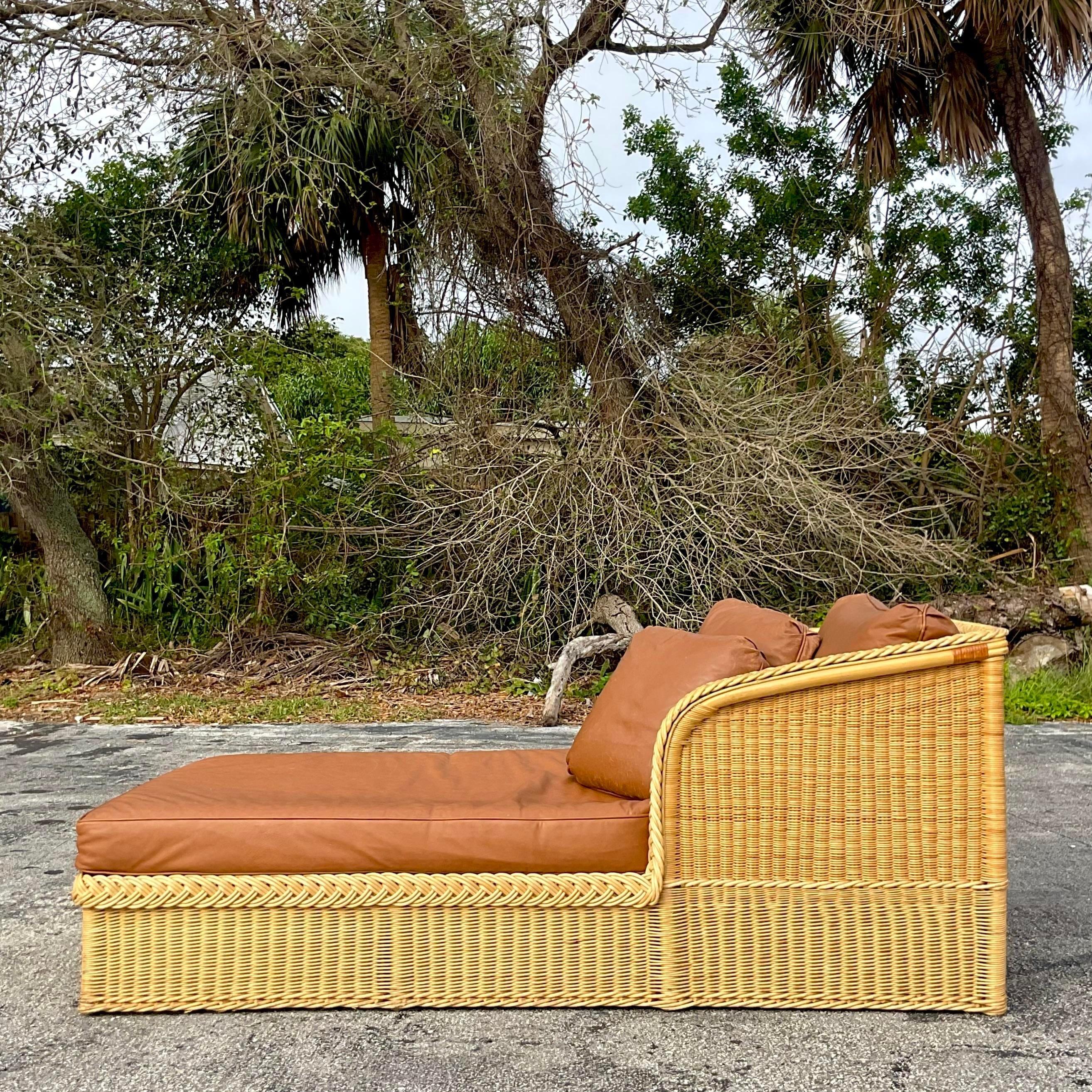 Vintage Coastal Bielecky Brothers Braided Rattan and Leather Chaise Lounge For Sale 4
