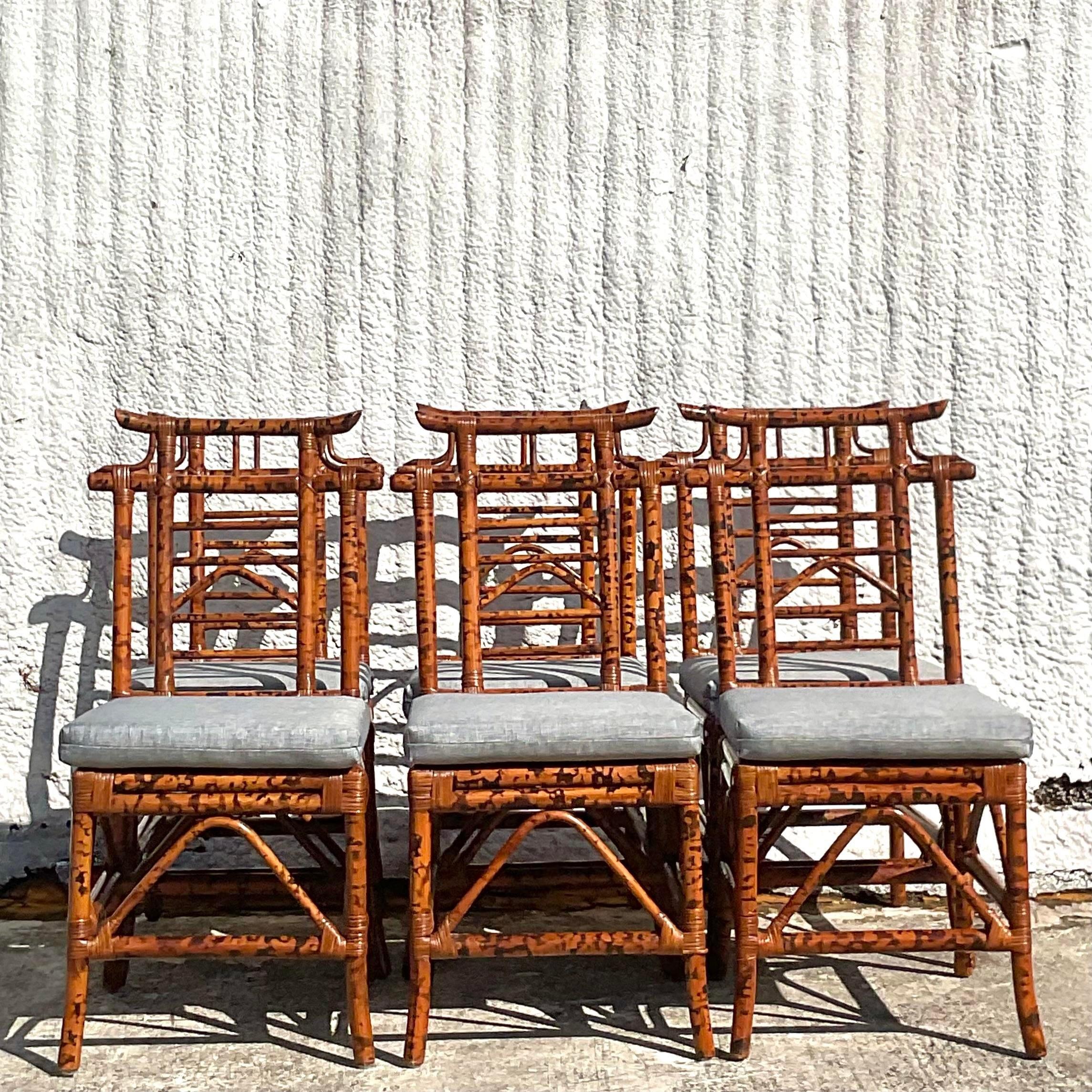 Vintage Coastal Bloomingdale’s Burnt Bamboo Pagoda Chairs - Set of 6 2