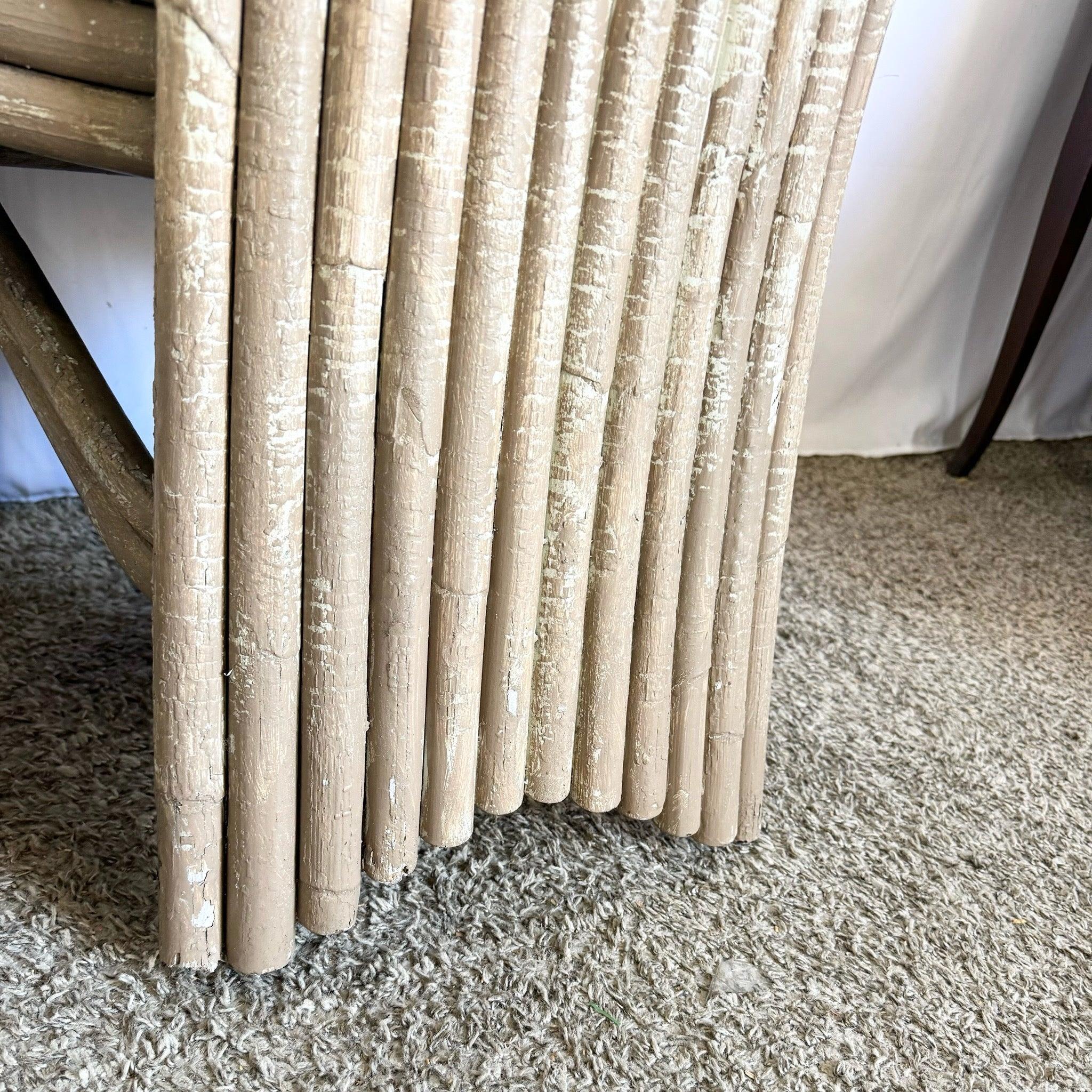 Vintage Coastal Boho Rattan hohe Rückenlehne Esszimmerstühle - Satz von 3 im Angebot 3