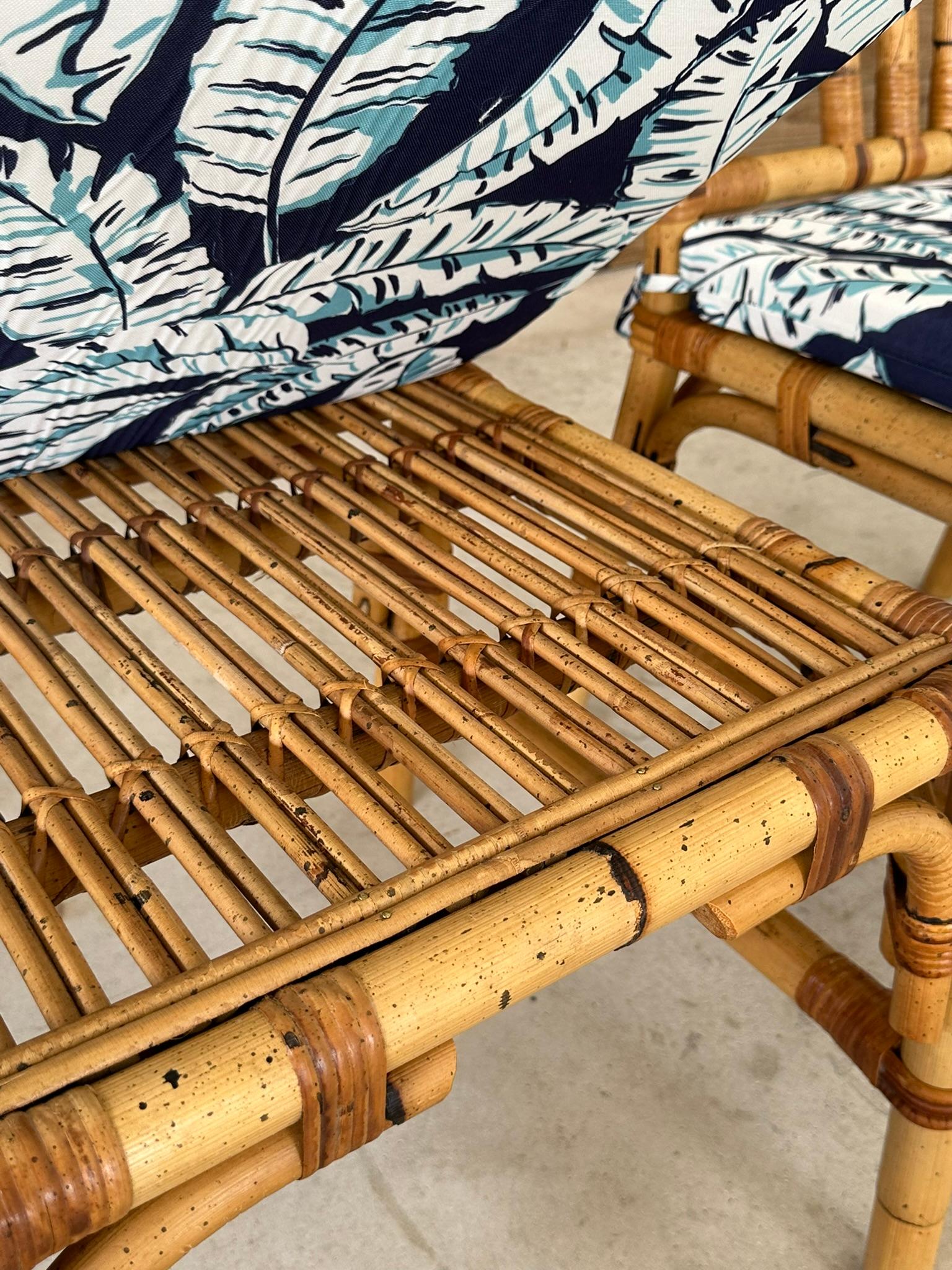 Américain Paire de chaises d'appoint vintage de style pagode en rotin boho côtier en vente