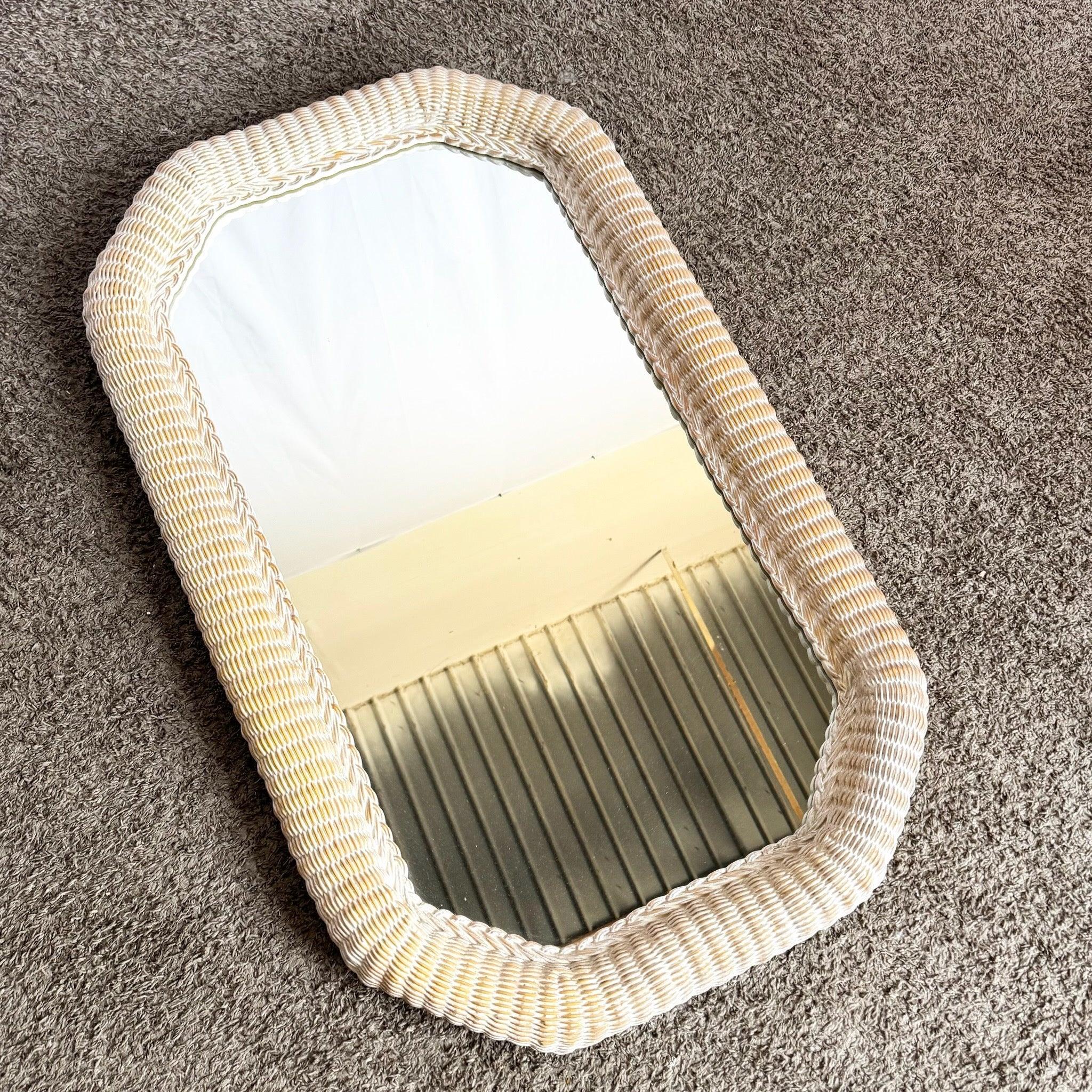 Fin du 20e siècle Miroir mural en osier Vintage Coastal Boho en vente