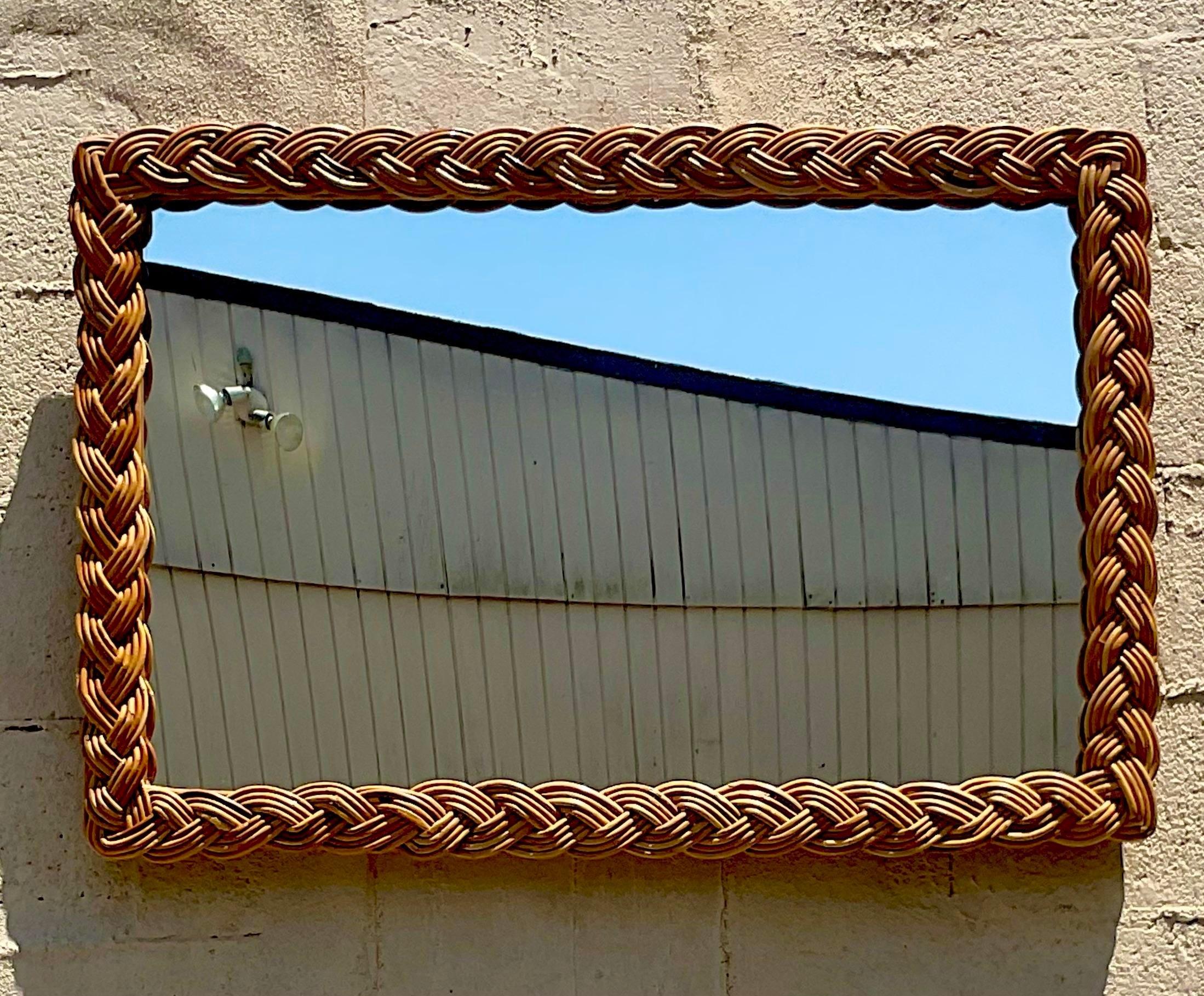 Horizontaler Spiegel aus geflochtenem Rattan im Küstenstil (20. Jahrhundert) im Angebot