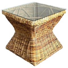 Vintage Coastal Geflochtener Rattan Beistelltisch