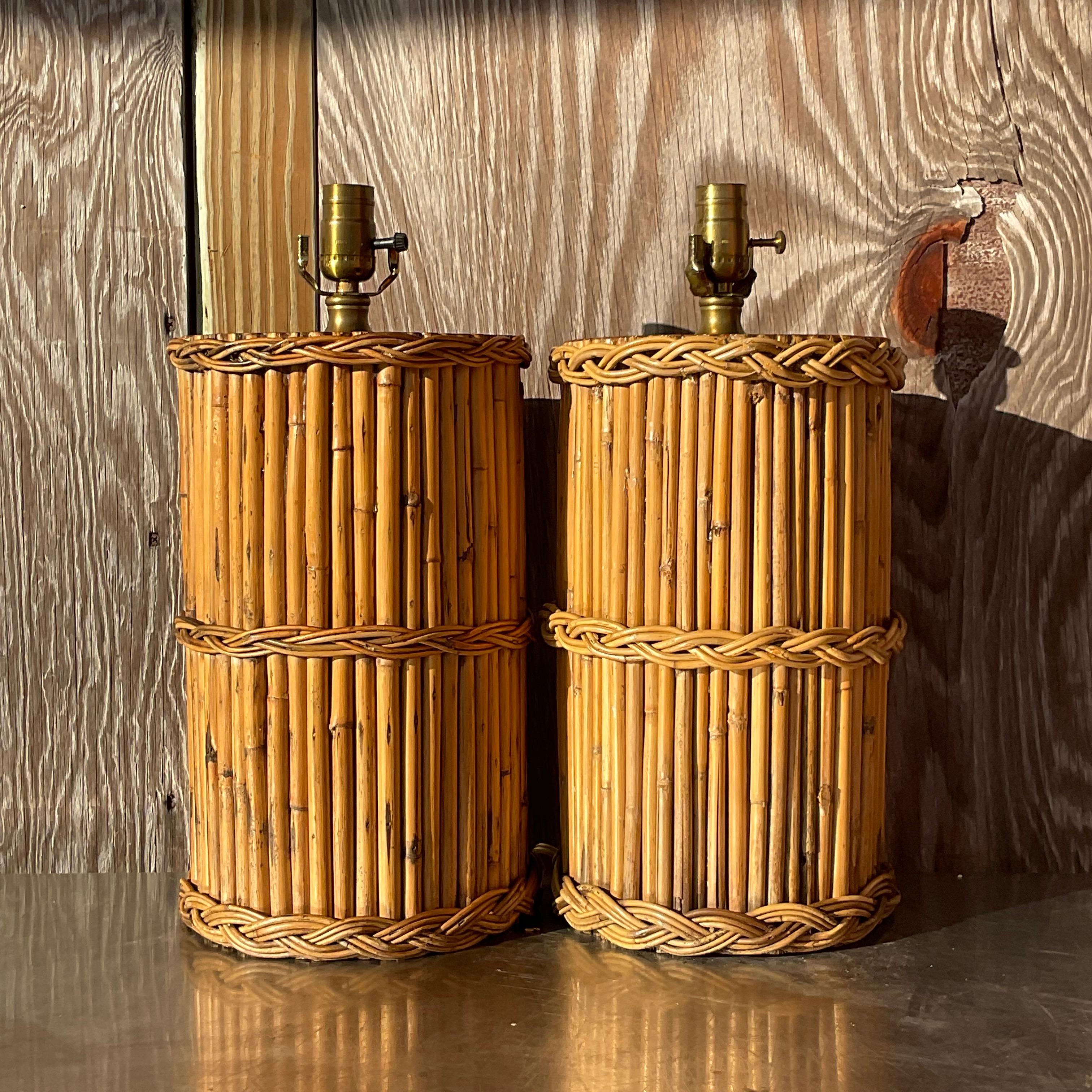 Paire de lampes de table vintage en rotin tressé de style côtier en vente 2