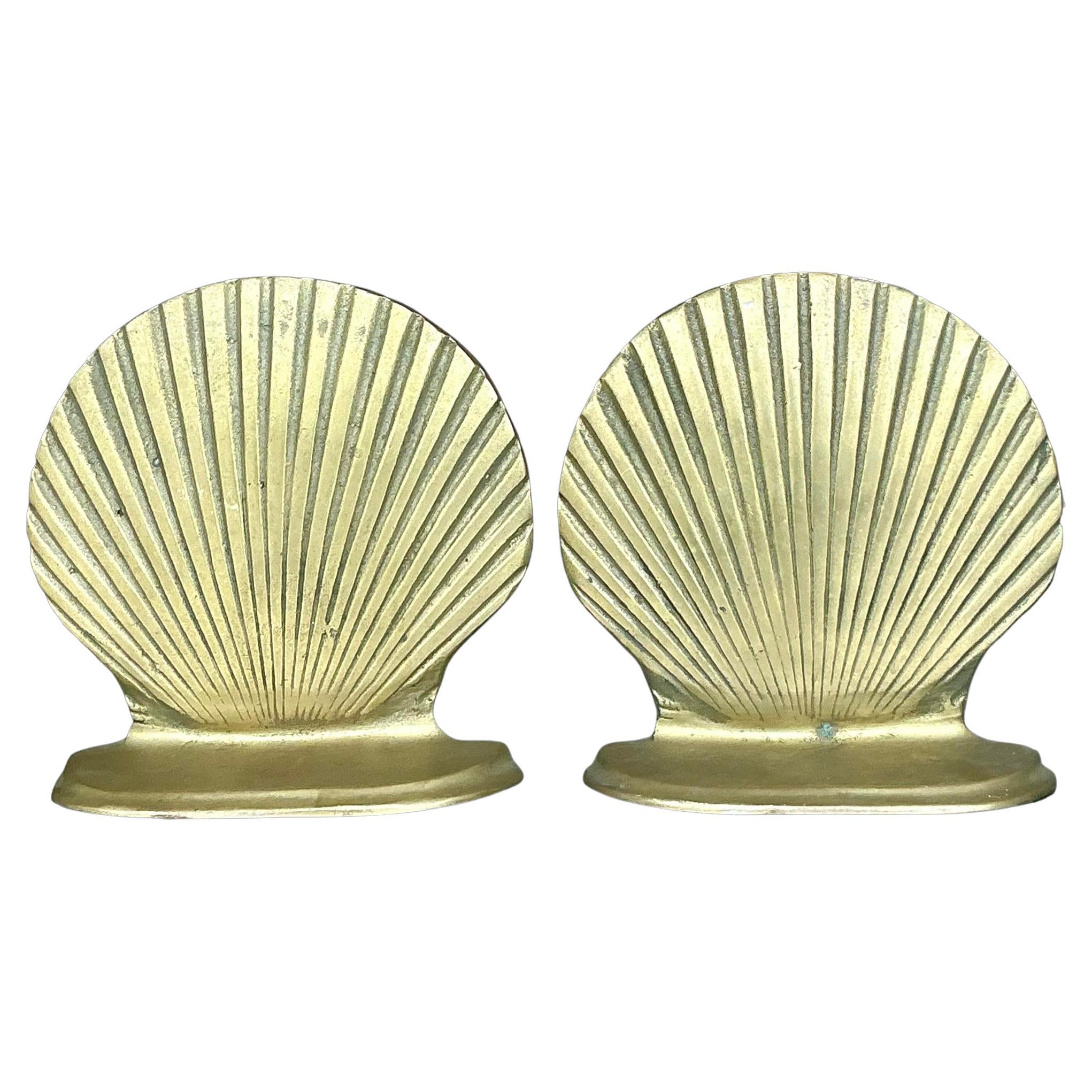 Pâques Set of 2 Bookend For Sale at 1stDibs