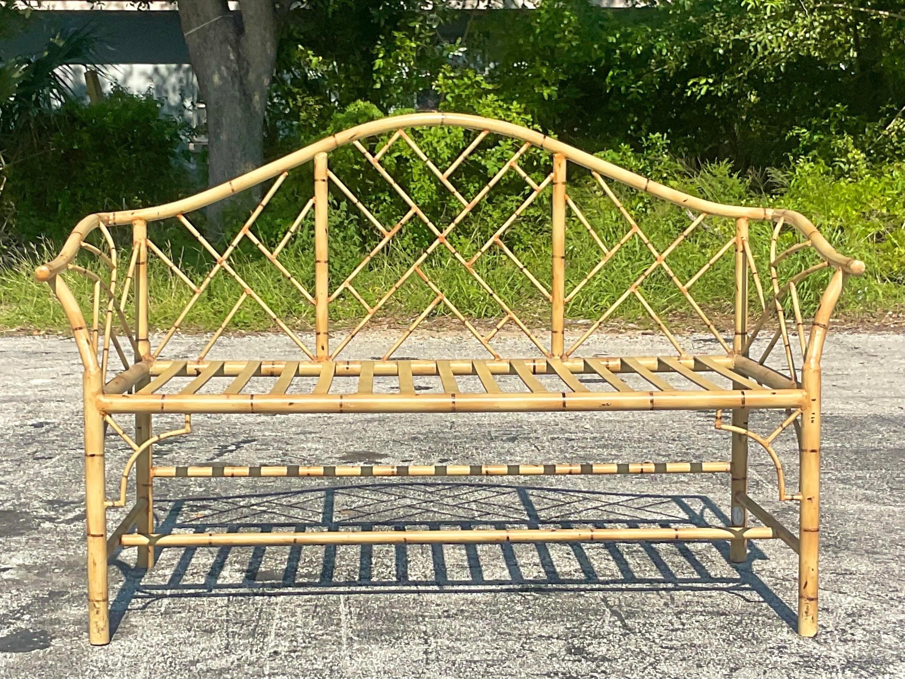 Vintage Coastal Briger Design Chinese Chippendale Bench In Good Condition In west palm beach, FL