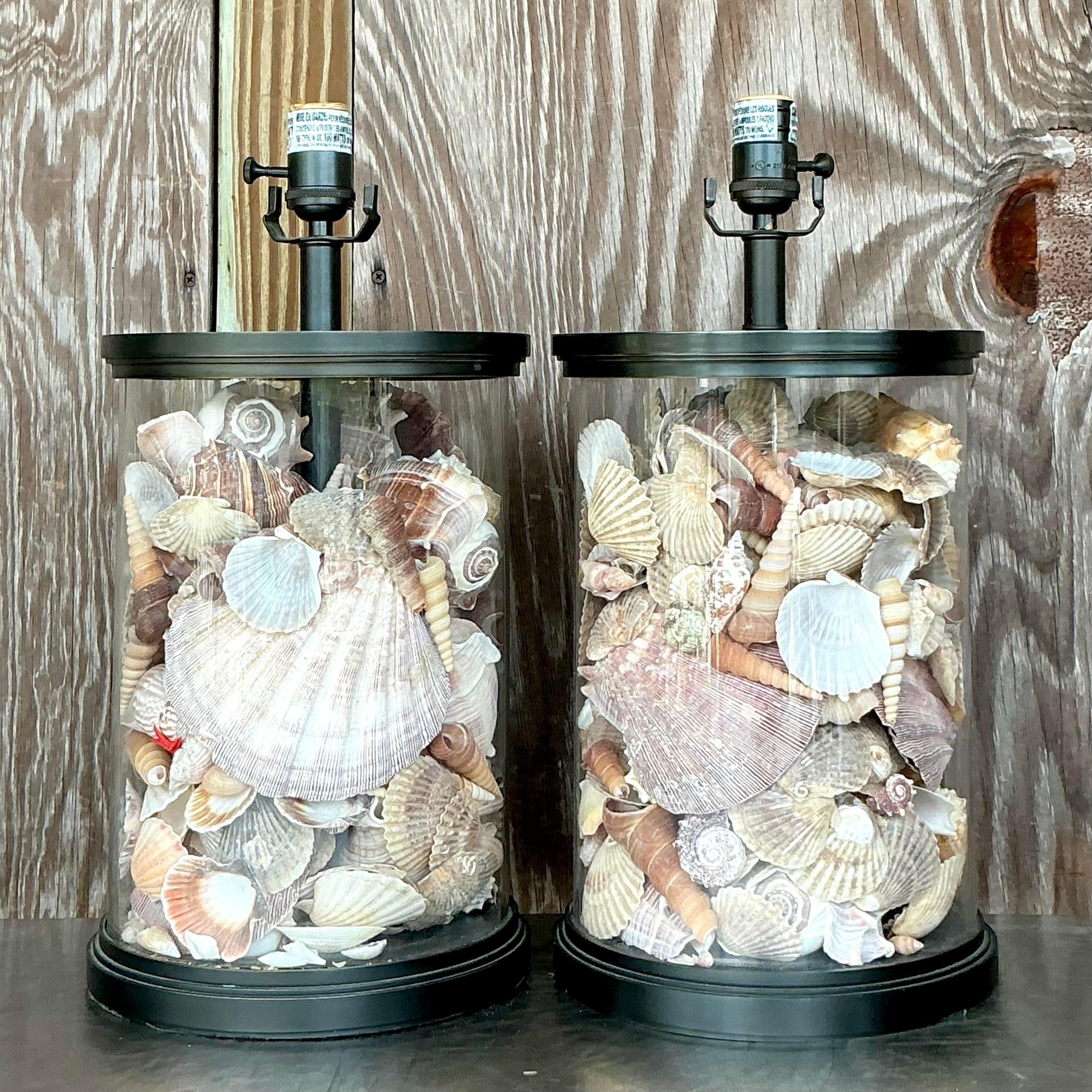 20ième siècle Paire de lampes collectors en bronze à coquillage pour la côte - une paire en vente