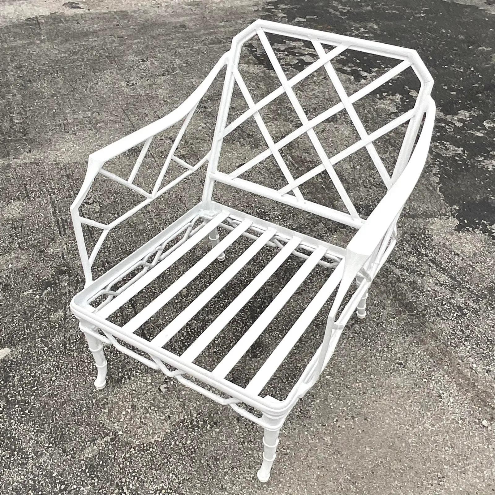 20th Century Vintage Coastal Brown Jordan Cast Aluminum “Calcutta” Lounge Chair