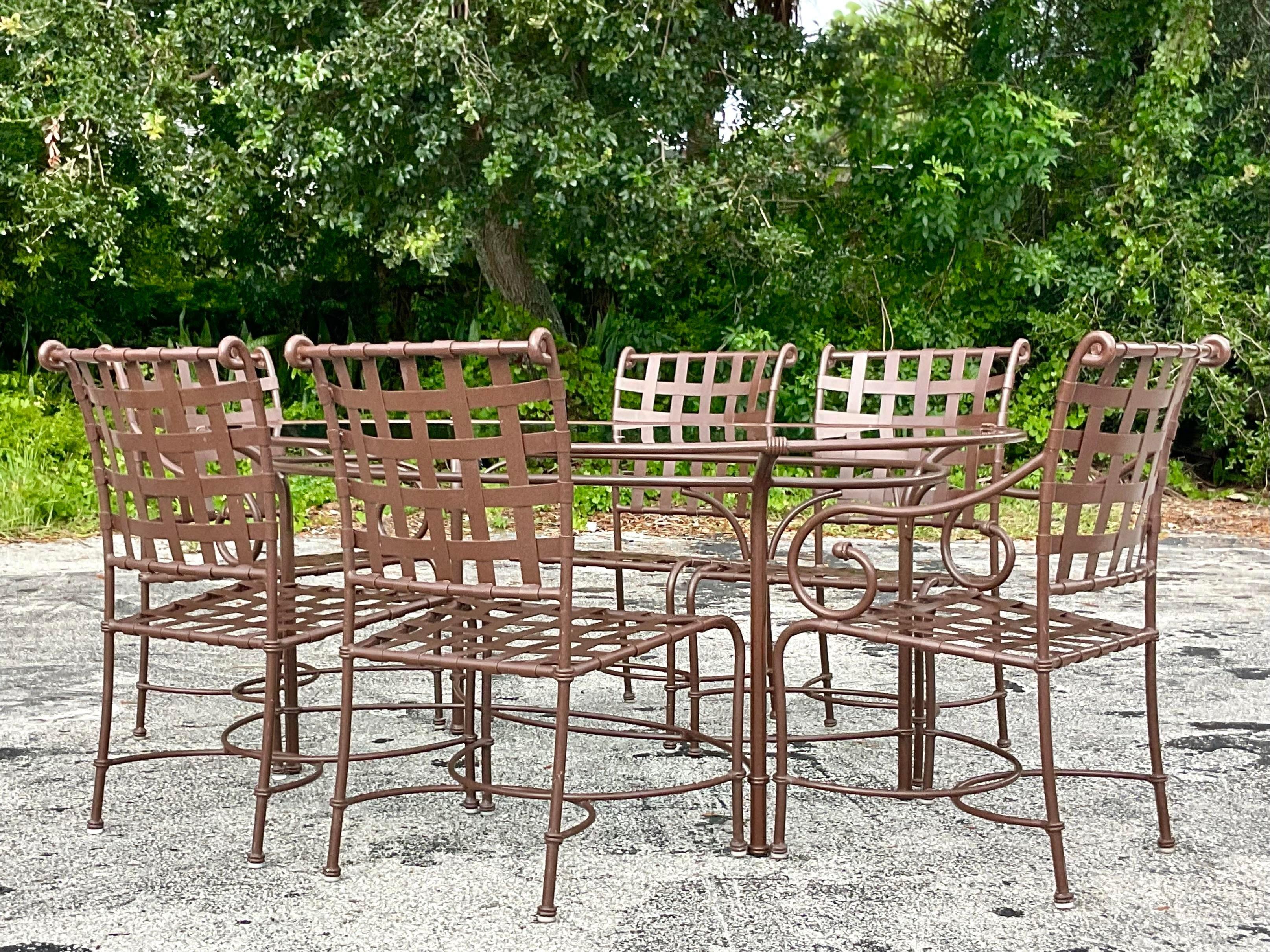 Vintage Coastal Brown Jordan Cast Aluminum Outdoor Dining Table & 6 Chairs In Good Condition In west palm beach, FL