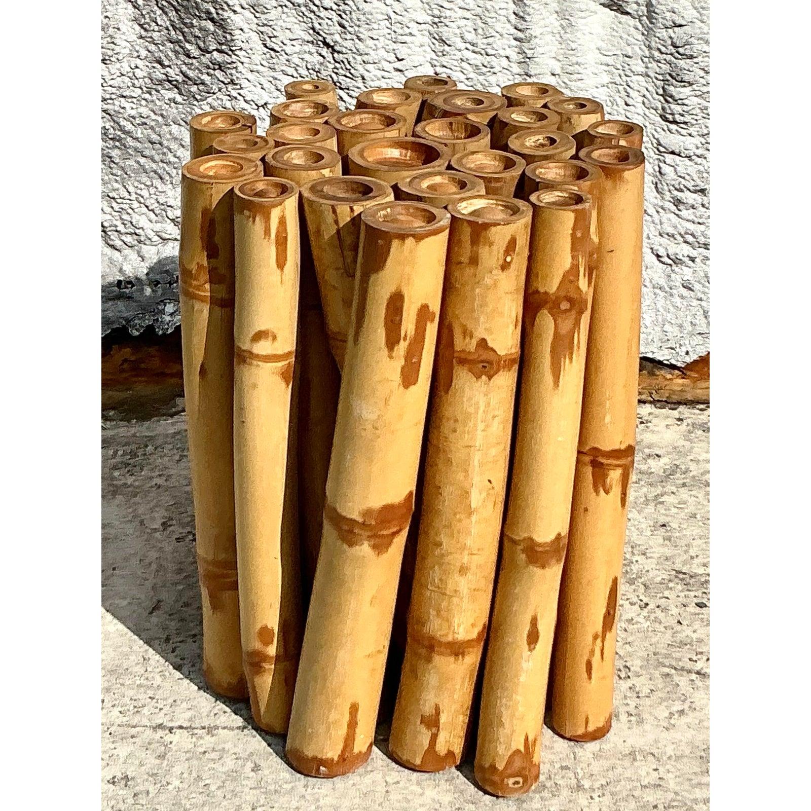 Organico moderno Tavolo da pranzo in bambù con piedistallo, vintage e costiero in vendita