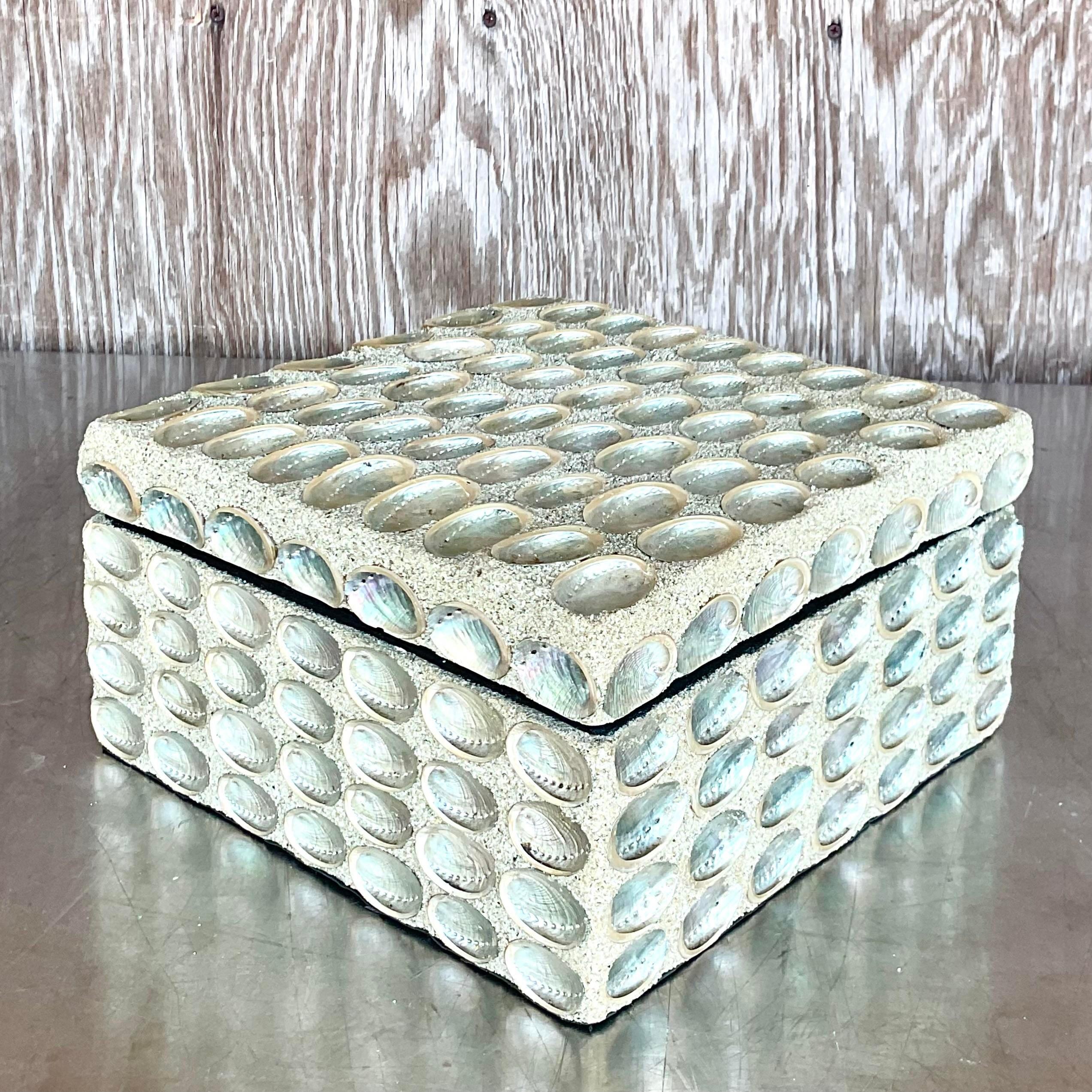 Vintage Coastal Capiz Shell Box In Good Condition For Sale In west palm beach, FL