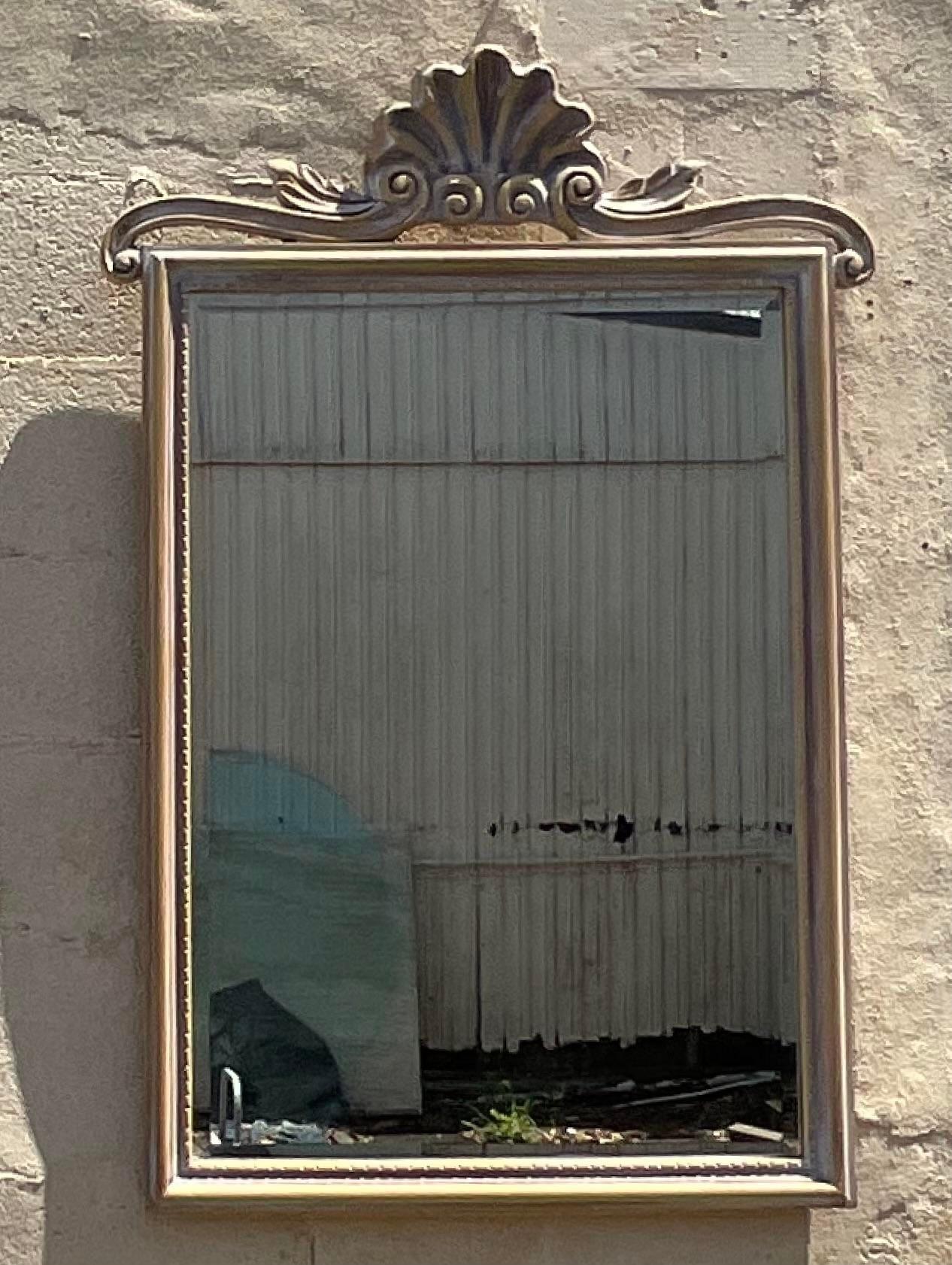 20ième siècle Miroir vintage en forme de coquillage sculpté en vente