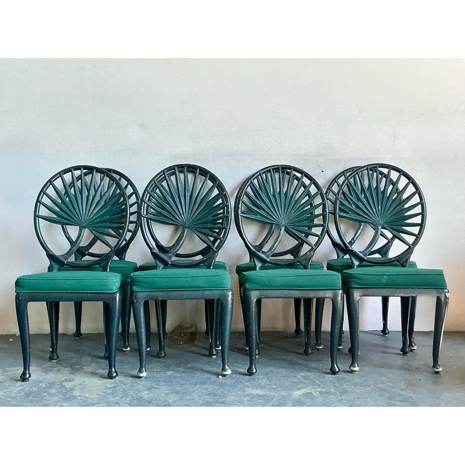 Hollywood Regency Sedia da pranzo a forma di fronda di palma in alluminio fuso vintage - set da 8 in vendita